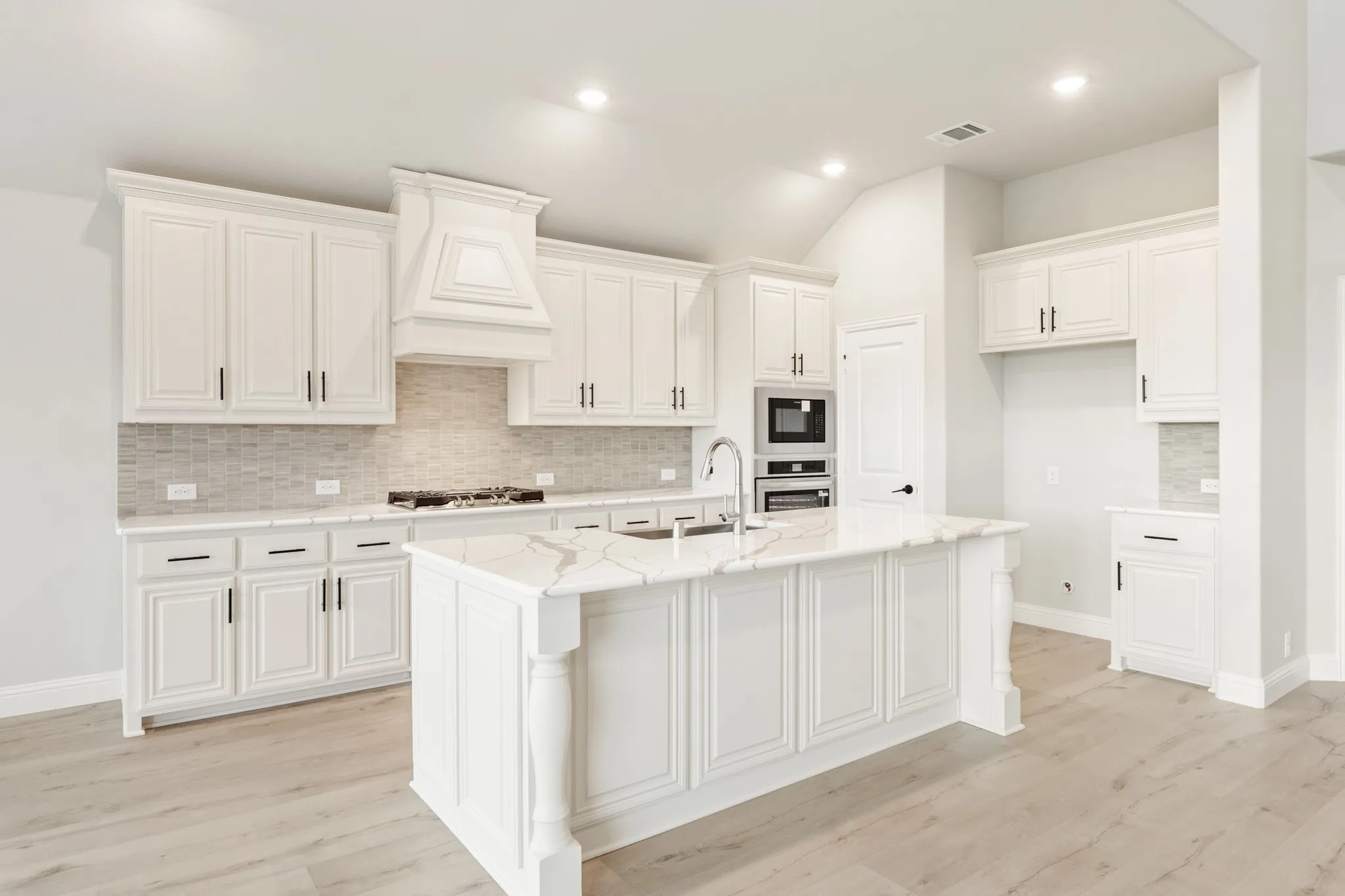 Single Family Residence For Sale in Kaufman County , 2712 Railway Street, Forney, Texas 75126, 4 Bedroom, 4 Bathroom, 3 Garage spaces, 3,360 Sqft, built in 2026, New Construction - Incomplete, mls#21169146, Real Estate Agent in Forney, Homes For Sale in Kaufman county, Homes For Sale in Forney, Realtor in Forney Texas, Real Estate Brokerage Independent Realty Texas, Luminita Cordes Realtor