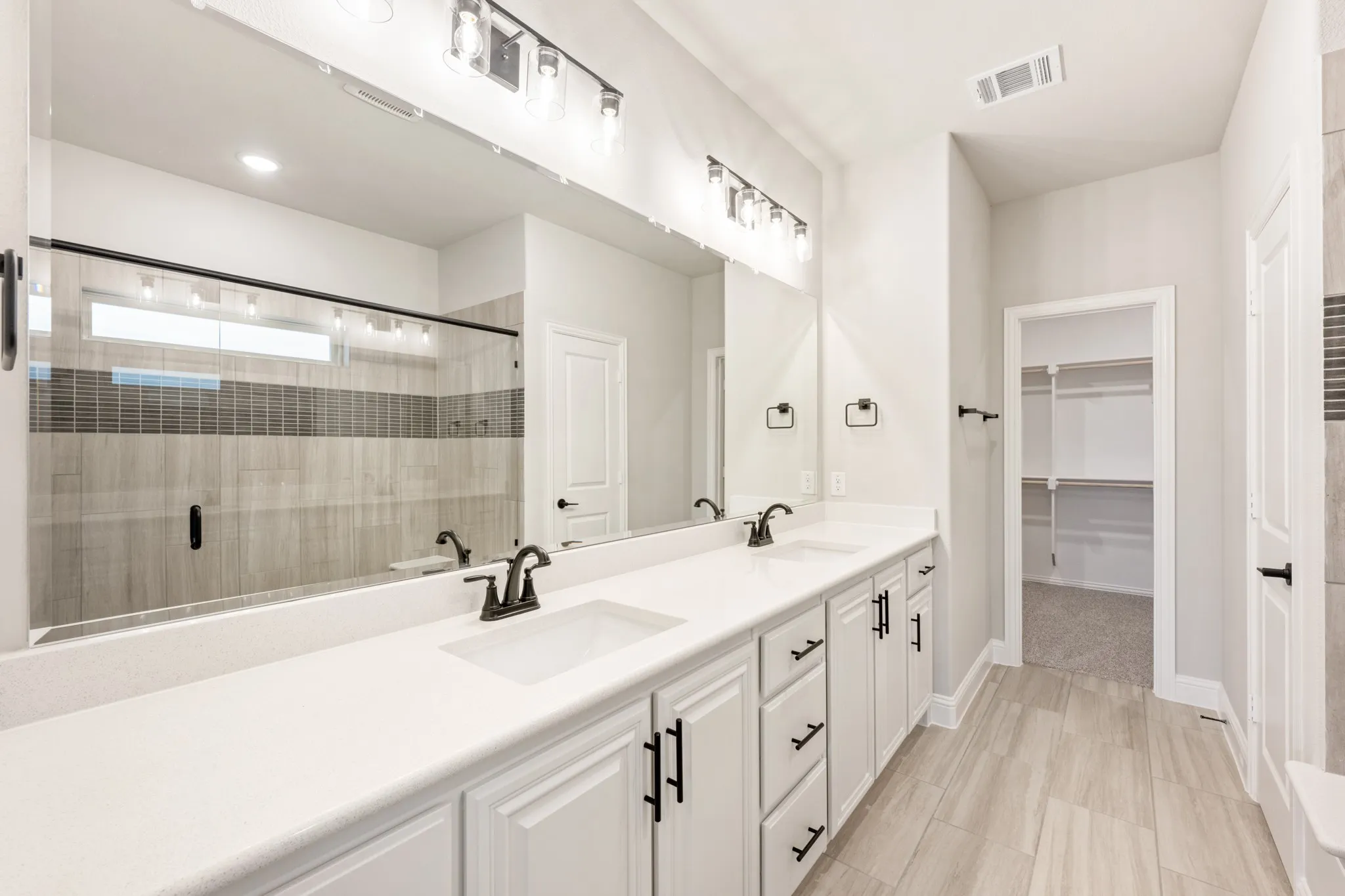 Single Family Residence For Sale in Kaufman County , 2712 Railway Street, Forney, Texas 75126, 4 Bedroom, 4 Bathroom, 3 Garage spaces, 3,360 Sqft, built in 2026, New Construction - Incomplete, mls#21169146, Real Estate Agent in Forney, Homes For Sale in Kaufman county, Homes For Sale in Forney, Realtor in Forney Texas, Real Estate Brokerage Independent Realty Texas, Luminita Cordes Realtor