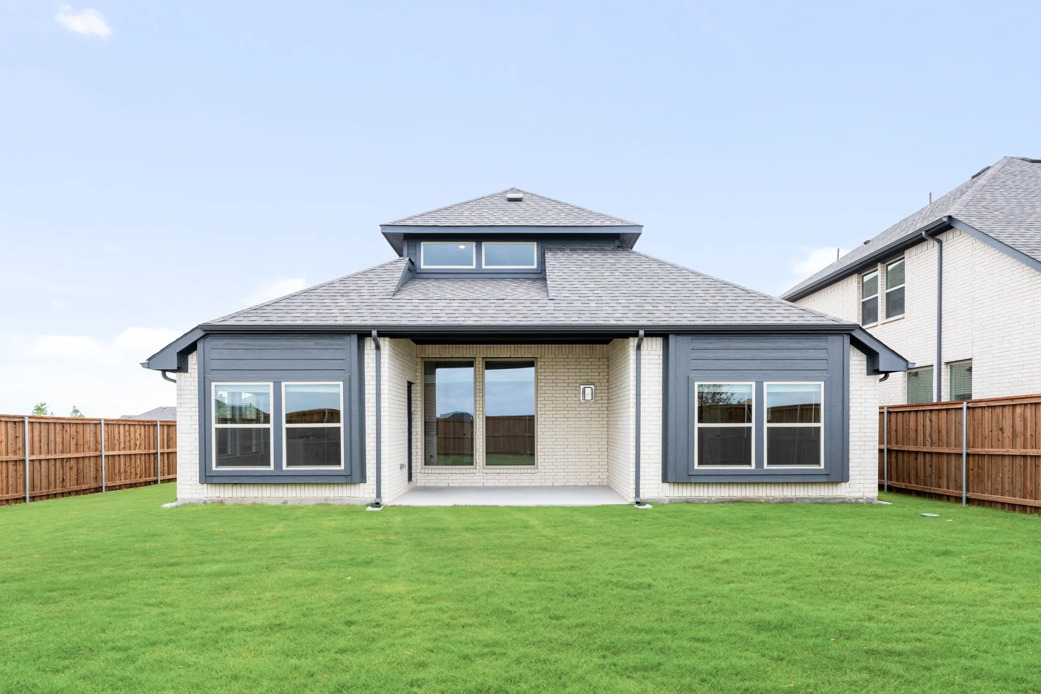 Single Family Residence For Sale in Kaufman County , 2712 Railway Street, Forney, Texas 75126, 4 Bedroom, 4 Bathroom, 3 Garage spaces, 3,360 Sqft, built in 2026, New Construction - Incomplete, mls#21169146, Real Estate Agent in Forney, Homes For Sale in Kaufman county, Homes For Sale in Forney, Realtor in Forney Texas, Real Estate Brokerage Independent Realty Texas, Luminita Cordes Realtor