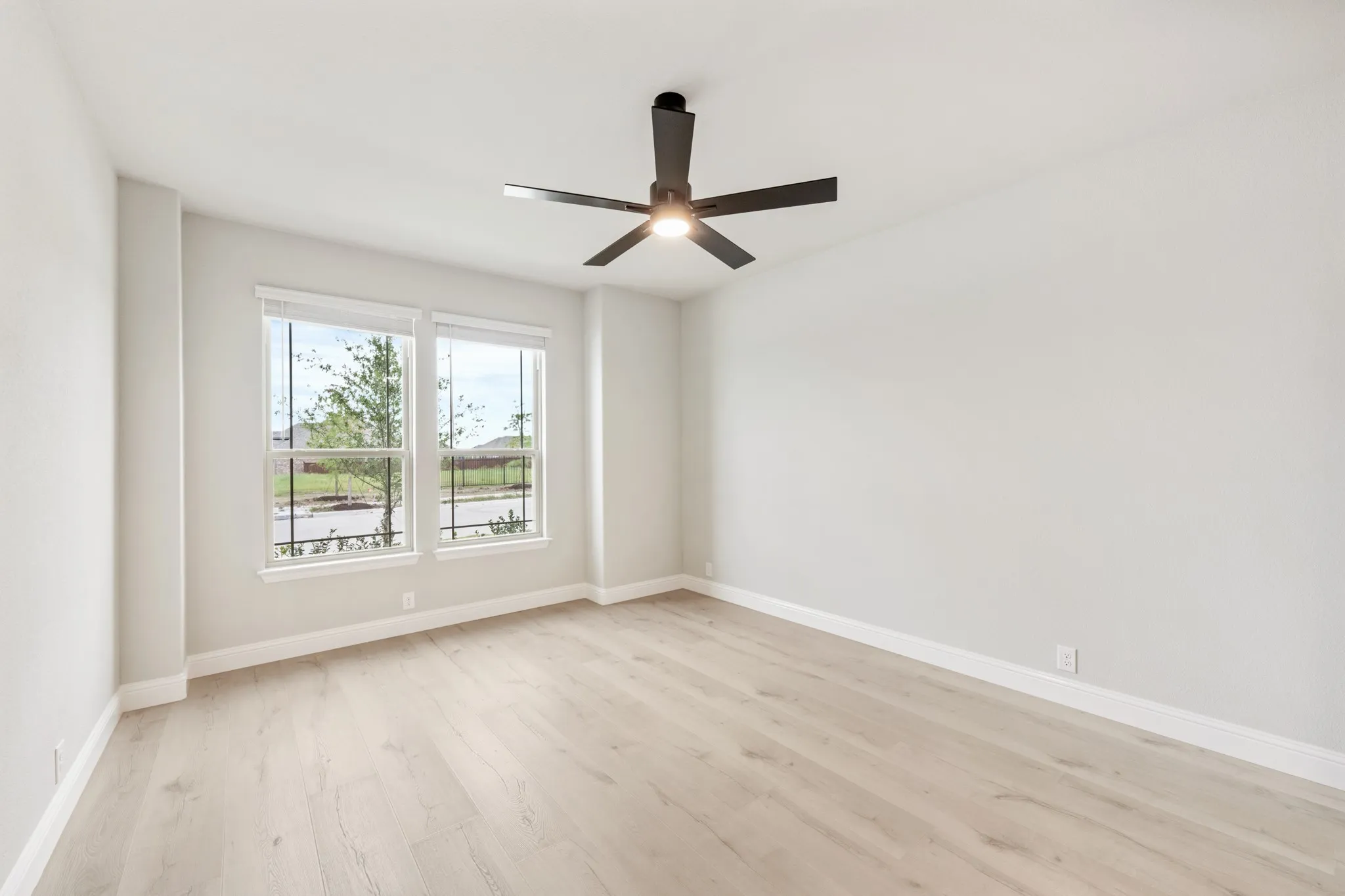 Single Family Residence For Sale in Kaufman County , 2712 Railway Street, Forney, Texas 75126, 4 Bedroom, 4 Bathroom, 3 Garage spaces, 3,360 Sqft, built in 2026, New Construction - Incomplete, mls#21169146, Real Estate Agent in Forney, Homes For Sale in Kaufman county, Homes For Sale in Forney, Realtor in Forney Texas, Real Estate Brokerage Independent Realty Texas, Luminita Cordes Realtor