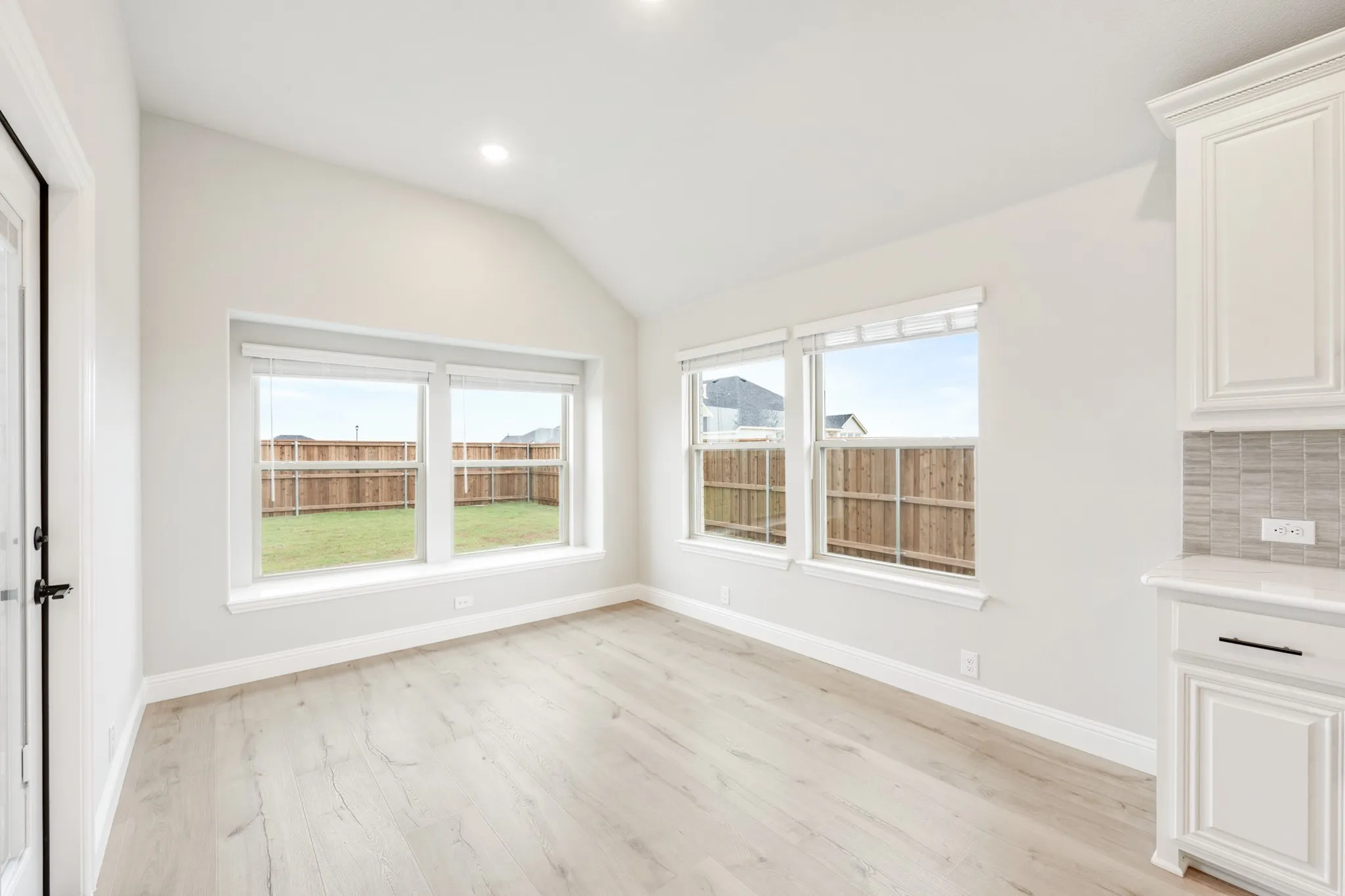Single Family Residence For Sale in Kaufman County , 2712 Railway Street, Forney, Texas 75126, 4 Bedroom, 4 Bathroom, 3 Garage spaces, 3,360 Sqft, built in 2026, New Construction - Incomplete, mls#21169146, Real Estate Agent in Forney, Homes For Sale in Kaufman county, Homes For Sale in Forney, Realtor in Forney Texas, Real Estate Brokerage Independent Realty Texas, Luminita Cordes Realtor