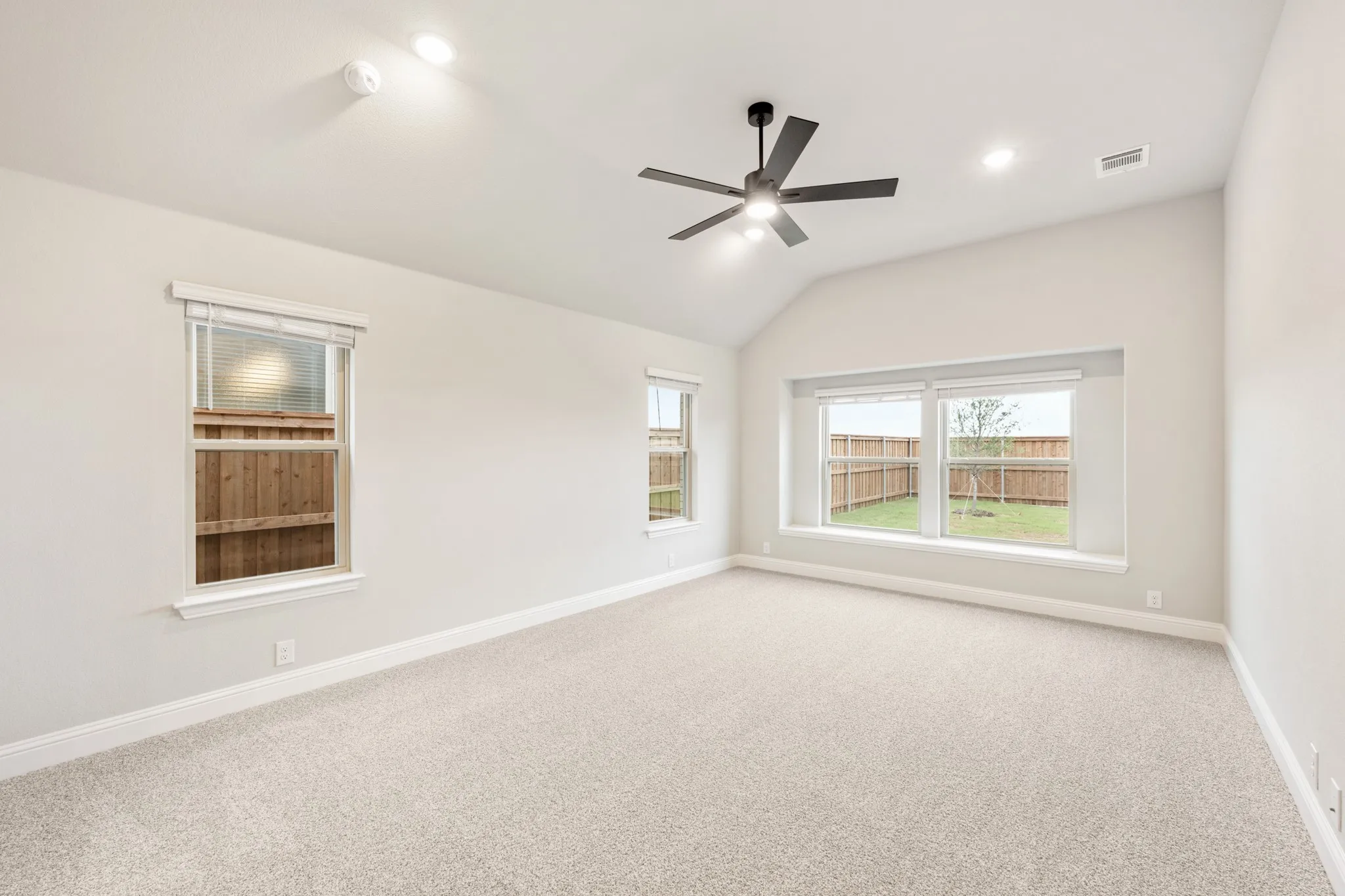 Single Family Residence For Sale in Kaufman County , 2712 Railway Street, Forney, Texas 75126, 4 Bedroom, 4 Bathroom, 3 Garage spaces, 3,360 Sqft, built in 2026, New Construction - Incomplete, mls#21169146, Real Estate Agent in Forney, Homes For Sale in Kaufman county, Homes For Sale in Forney, Realtor in Forney Texas, Real Estate Brokerage Independent Realty Texas, Luminita Cordes Realtor