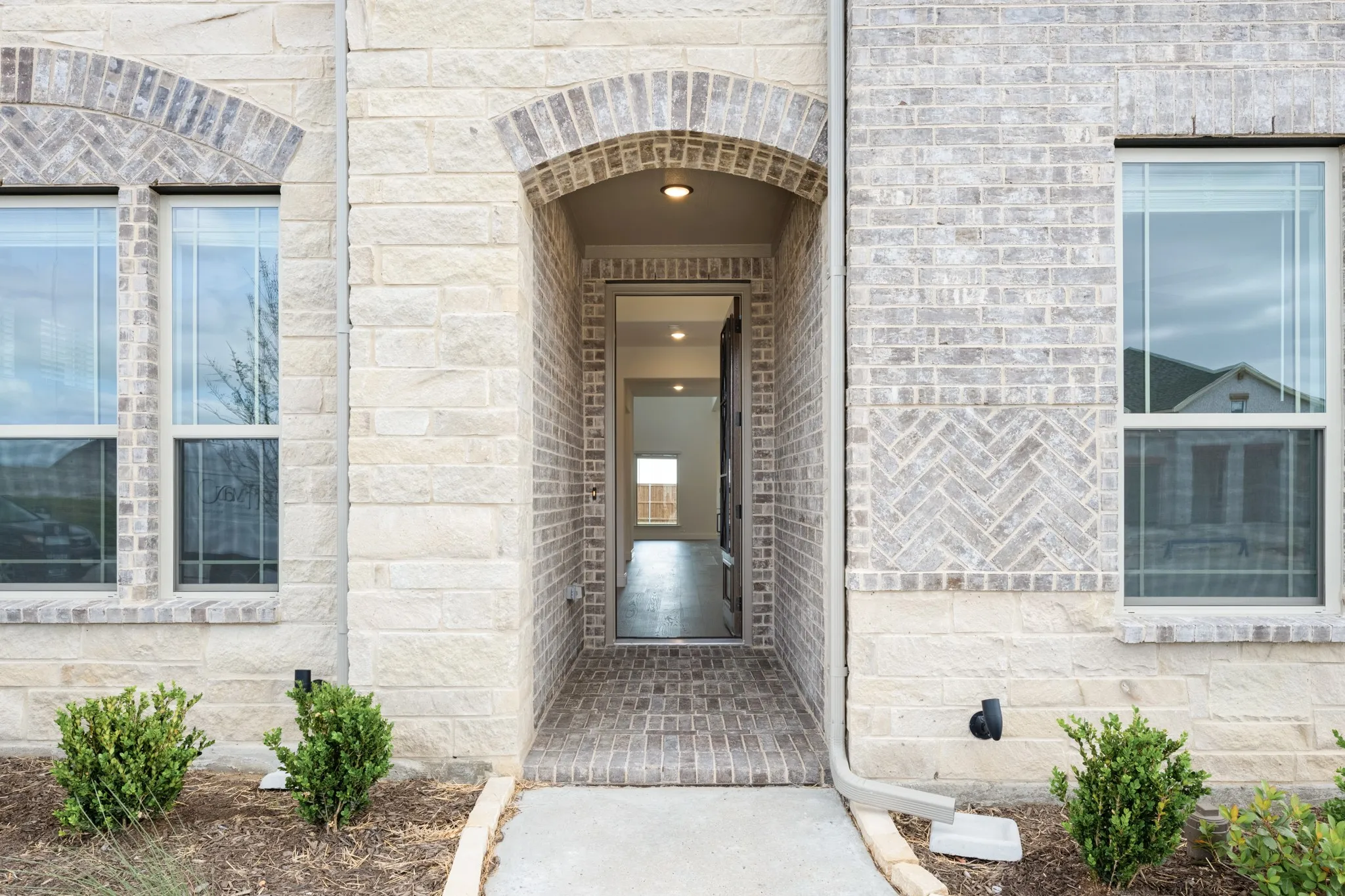 Single Family Residence For Sale in Kaufman County , 2407 Drummond Street, Forney, Texas 75126, 4 Bedroom, 4 Bathroom, 2 Garage spaces, 3,781 Sqft, built in 2026, New Construction - Complete, mls#21168401, Real Estate Agent in Forney, Homes For Sale in Kaufman county, Homes For Sale in Forney, Realtor in Forney Texas, Real Estate Brokerage Independent Realty Texas, Luminita Cordes Realtor