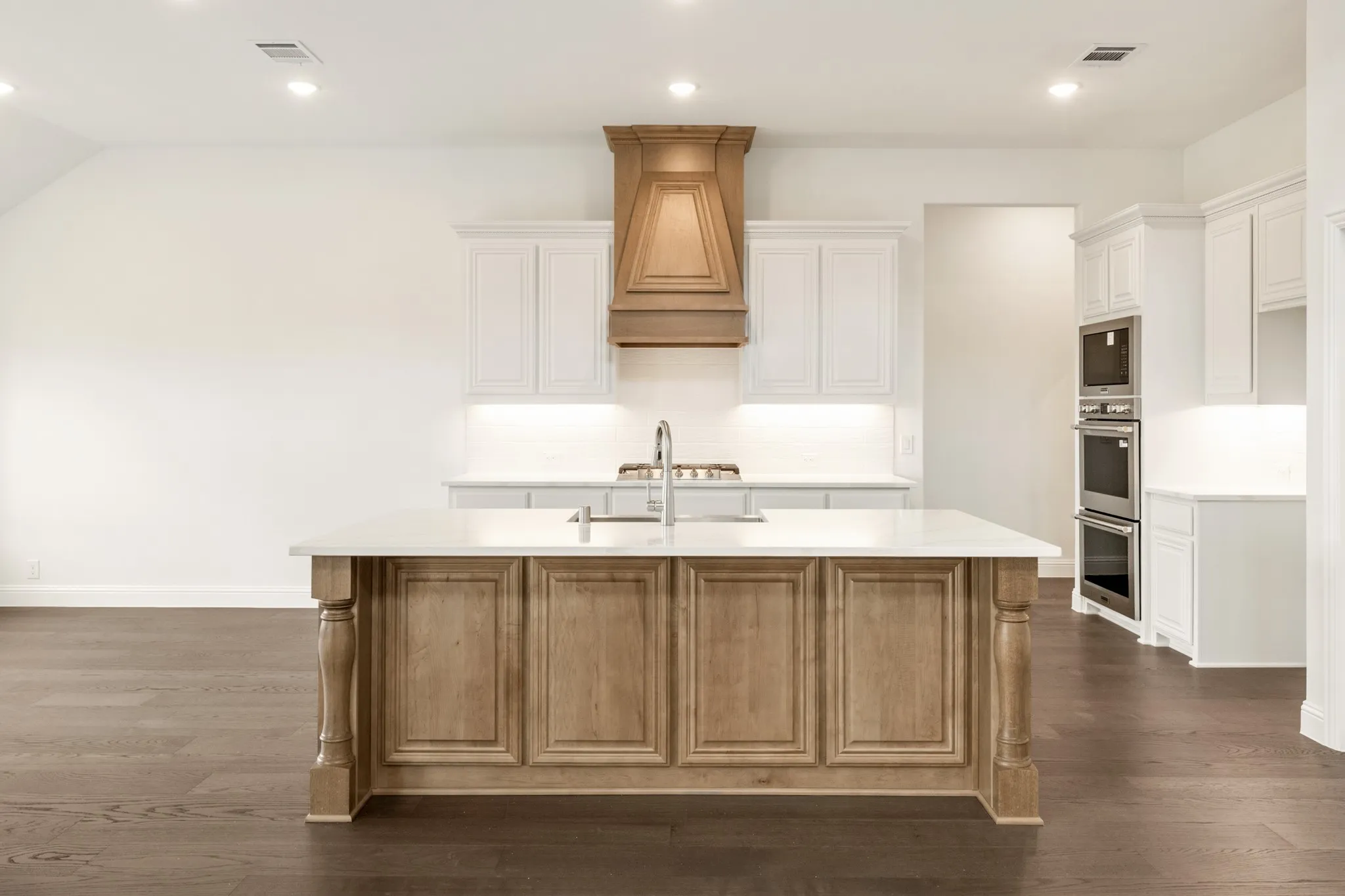 Single Family Residence For Sale in Kaufman County , 2407 Drummond Street, Forney, Texas 75126, 4 Bedroom, 4 Bathroom, 2 Garage spaces, 3,781 Sqft, built in 2026, New Construction - Complete, mls#21168401, Real Estate Agent in Forney, Homes For Sale in Kaufman county, Homes For Sale in Forney, Realtor in Forney Texas, Real Estate Brokerage Independent Realty Texas, Luminita Cordes Realtor