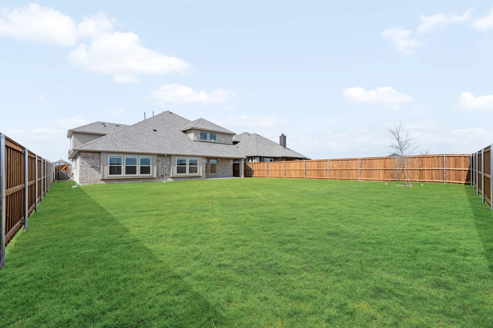 Single Family Residence For Sale in Kaufman County , 2407 Drummond Street, Forney, Texas 75126, 4 Bedroom, 4 Bathroom, 2 Garage spaces, 3,781 Sqft, built in 2026, New Construction - Complete, mls#21168401, Real Estate Agent in Forney, Homes For Sale in Kaufman county, Homes For Sale in Forney, Realtor in Forney Texas, Real Estate Brokerage Independent Realty Texas, Luminita Cordes Realtor