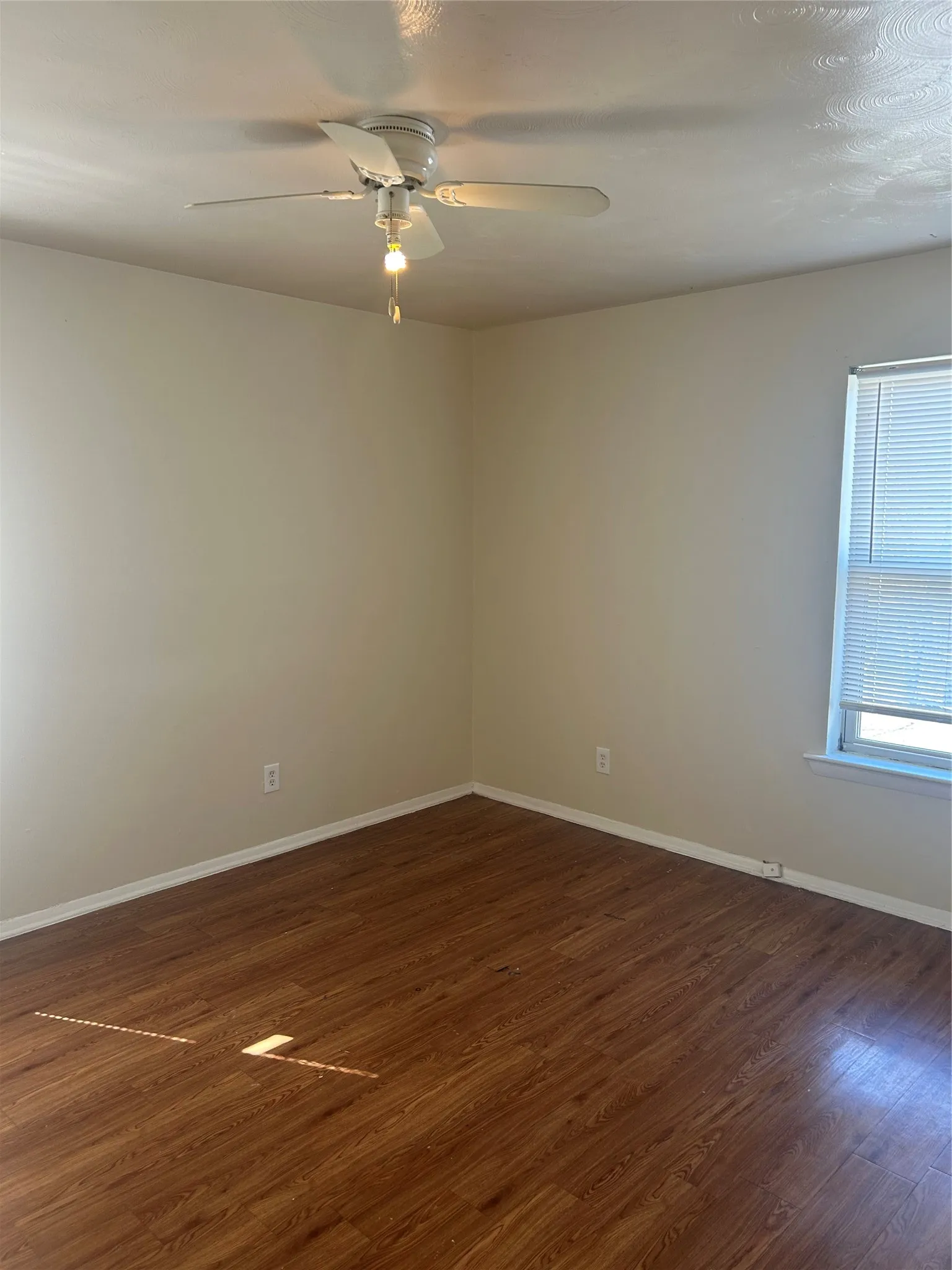 Single Family Residence For Rent in Dallas County , 7831 Millstone Drive, Dallas, Texas 75228, 2 Bedroom, 1 Bathroom, Garage spaces, 1,704 Sqft, built in 1960, mls#21169075, Real Estate Agent in Dallas, Homes For Rent in Dallas county, Homes For Rent in Dallas, Realtor in Dallas Texas, Real Estate Brokerage Independent Realty Texas, Luminita Cordes Realtor