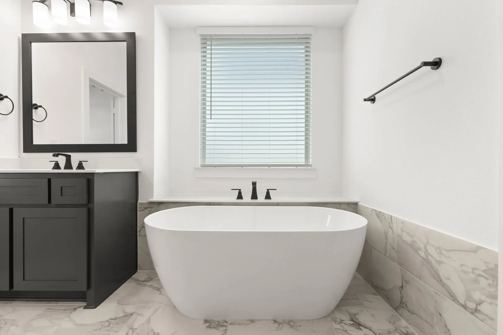 413 Newpark-Primary Suite-5
