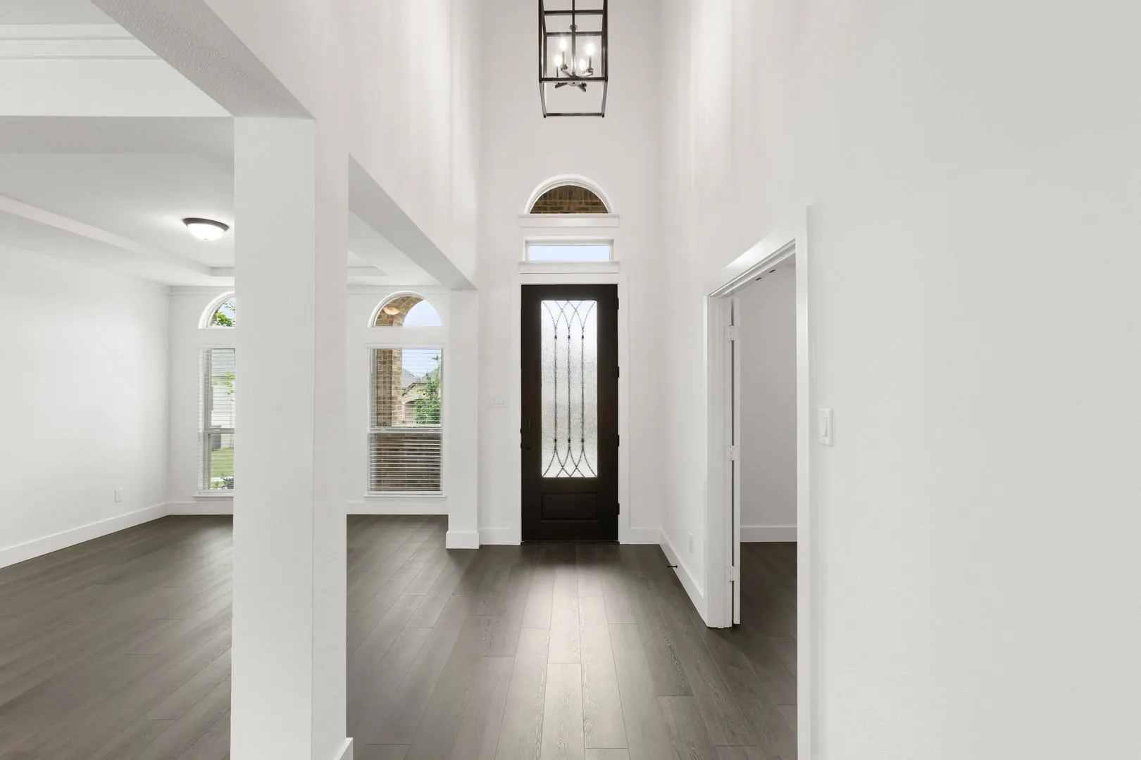 413 Newpark-Entry-1