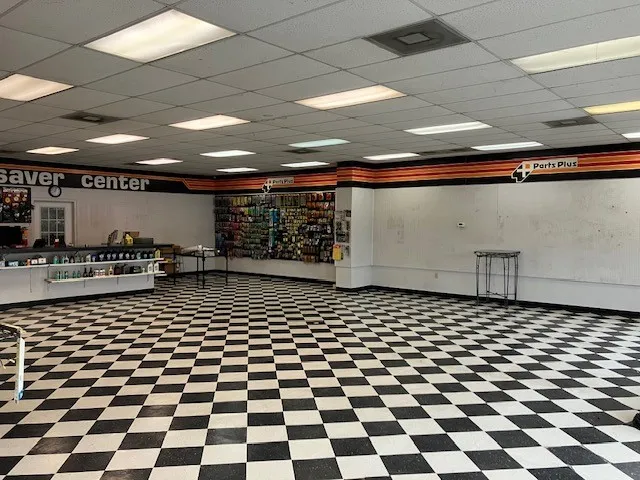 Industrial For Rent in Hunt County , 1510 Washington, Commerce, Texas 75428, 0, 0, Garage spaces, 0 Sqft, built in 1993, Preowned, Price $7,500, mls#21168395, Real Estate Agent in Commerce, Homes For Rent in Hunt county, Homes For Rent in Commerce, Realtor in Commerce Texas, Real Estate Brokerage Independent Realty Texas, Luminita Cordes Realtor