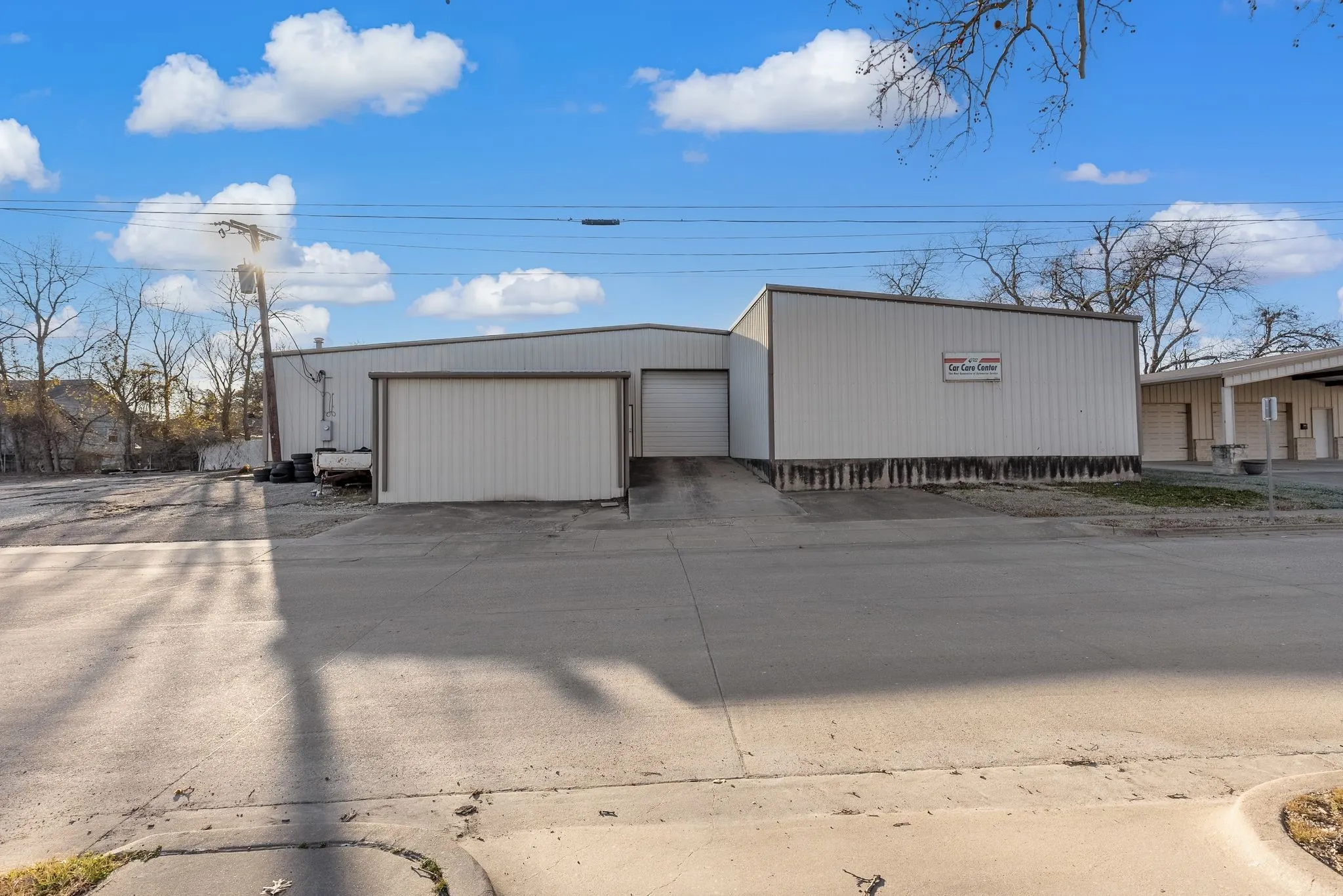 Industrial For Rent in Hunt County , 1510 Washington, Commerce, Texas 75428, 0, 0, Garage spaces, 0 Sqft, built in 1993, Preowned, Price $7,500, mls#21168395, Real Estate Agent in Commerce, Homes For Rent in Hunt county, Homes For Rent in Commerce, Realtor in Commerce Texas, Real Estate Brokerage Independent Realty Texas, Luminita Cordes Realtor