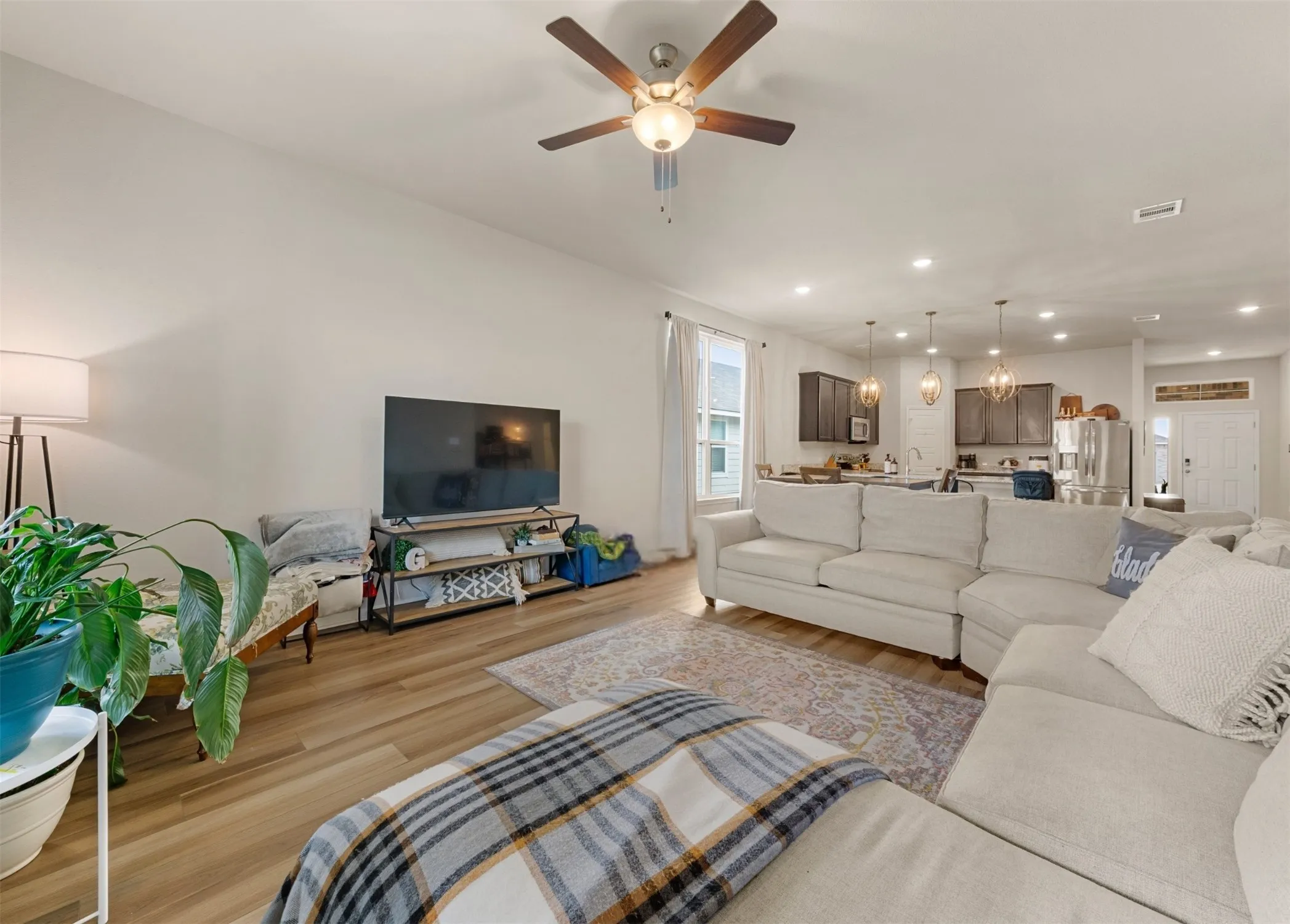 Single Family Residence For Sale in Mc Lennan County , 4032 Centerfire Road, Waco, Texas 76705, 4 Bedroom, 3 Bathroom, 2 Garage spaces, 2,113 Sqft, built in 2023, Preowned, mls#21169713, Real Estate Agent in Waco, Homes For Sale in Mc Lennan county, Homes For Sale in Waco, Realtor in Waco Texas, Real Estate Brokerage Independent Realty Texas, Luminita Cordes Realtor