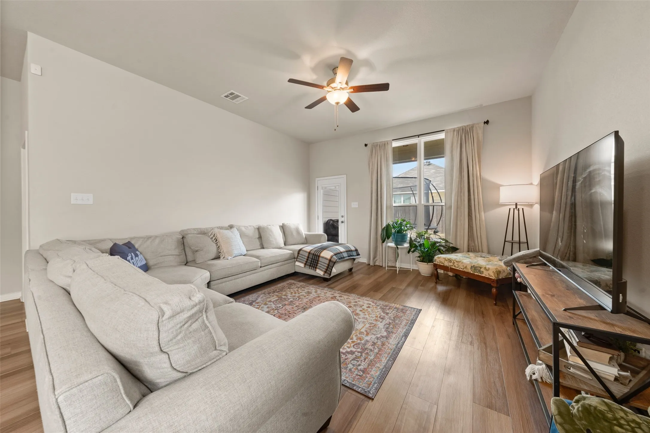 Single Family Residence For Sale in Mc Lennan County , 4032 Centerfire Road, Waco, Texas 76705, 4 Bedroom, 3 Bathroom, 2 Garage spaces, 2,113 Sqft, built in 2023, Preowned, mls#21169713, Real Estate Agent in Waco, Homes For Sale in Mc Lennan county, Homes For Sale in Waco, Realtor in Waco Texas, Real Estate Brokerage Independent Realty Texas, Luminita Cordes Realtor