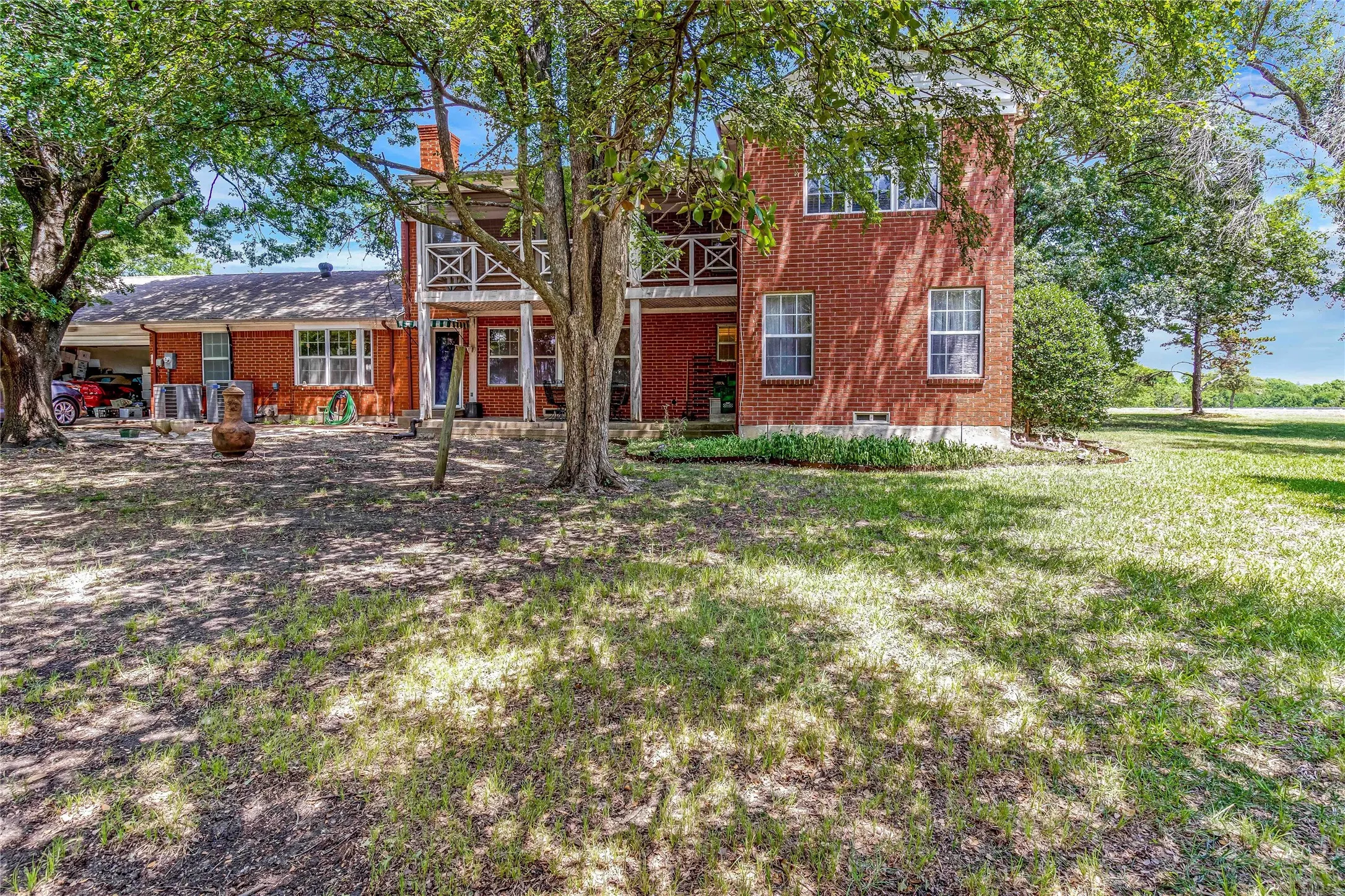 Single Family Residence For Sale in Collin County , 216 Mcmillen Road, Lucas, Texas 75002, 4 Bedroom, 3 Bathroom, 2 Garage spaces, 3,653 Sqft, built in 1973, Preowned, mls#21169808, Real Estate Agent in Lucas, Homes For Sale in Collin county, Homes For Sale in Lucas, Realtor in Lucas Texas, Real Estate Brokerage Independent Realty Texas, Luminita Cordes Realtor