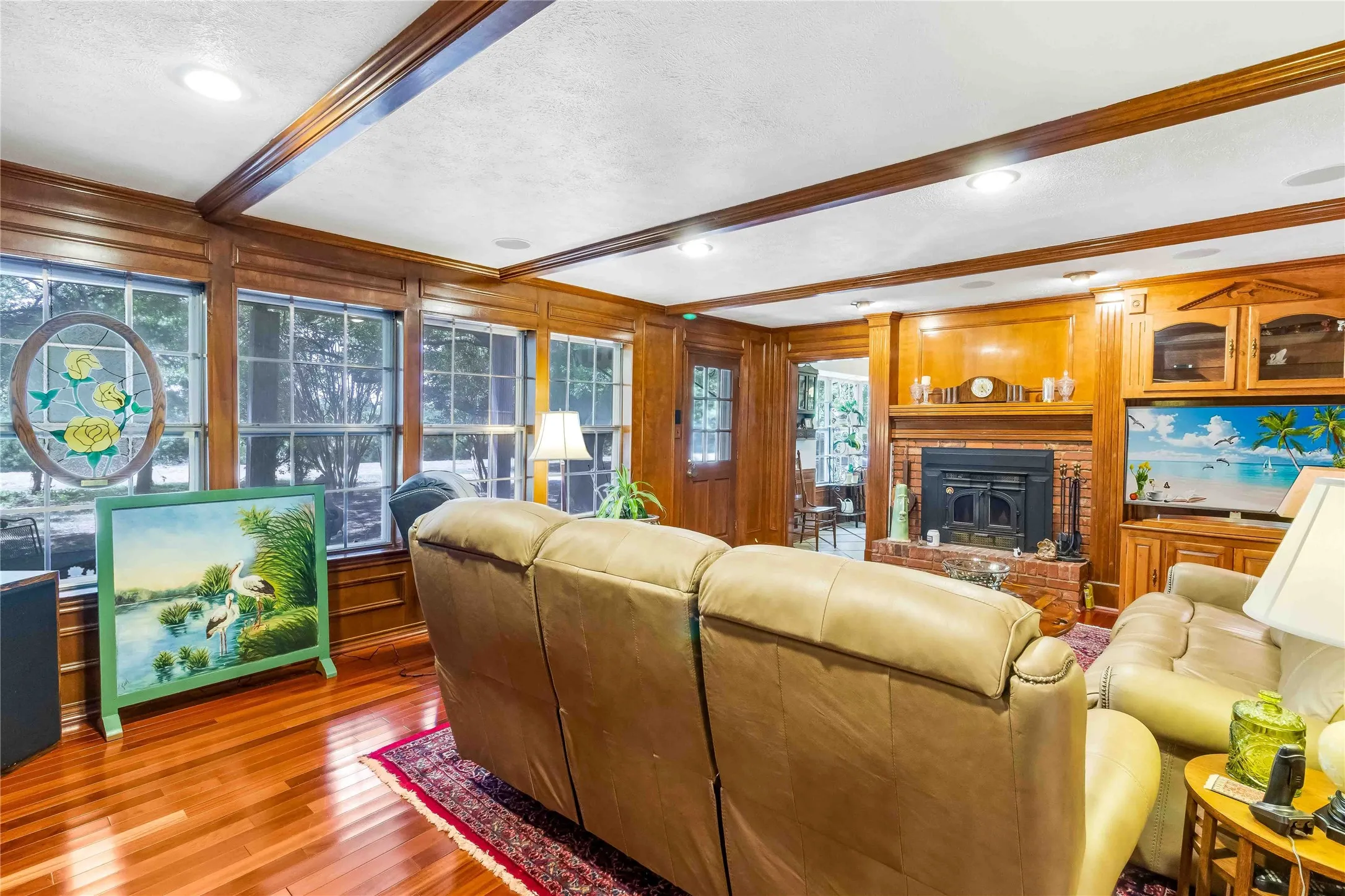 Single Family Residence For Sale in Collin County , 216 Mcmillen Road, Lucas, Texas 75002, 4 Bedroom, 3 Bathroom, 2 Garage spaces, 3,653 Sqft, built in 1973, Preowned, mls#21169808, Real Estate Agent in Lucas, Homes For Sale in Collin county, Homes For Sale in Lucas, Realtor in Lucas Texas, Real Estate Brokerage Independent Realty Texas, Luminita Cordes Realtor