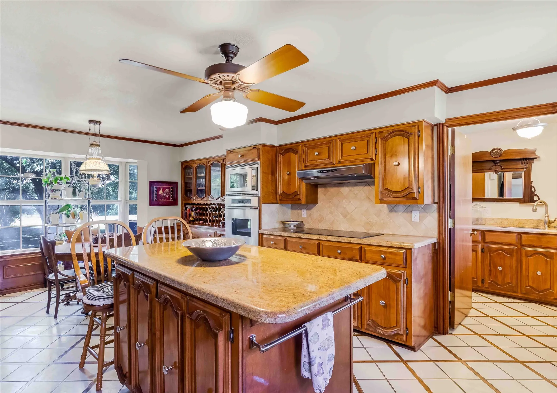 Single Family Residence For Sale in Collin County , 216 Mcmillen Road, Lucas, Texas 75002, 4 Bedroom, 3 Bathroom, 2 Garage spaces, 3,653 Sqft, built in 1973, Preowned, mls#21169808, Real Estate Agent in Lucas, Homes For Sale in Collin county, Homes For Sale in Lucas, Realtor in Lucas Texas, Real Estate Brokerage Independent Realty Texas, Luminita Cordes Realtor