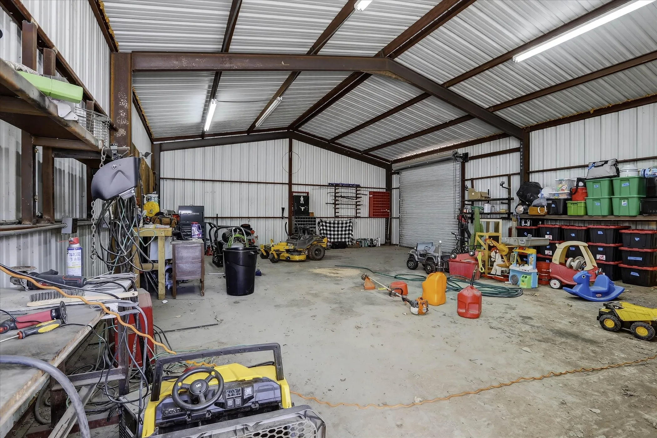30x40 Shop with electric