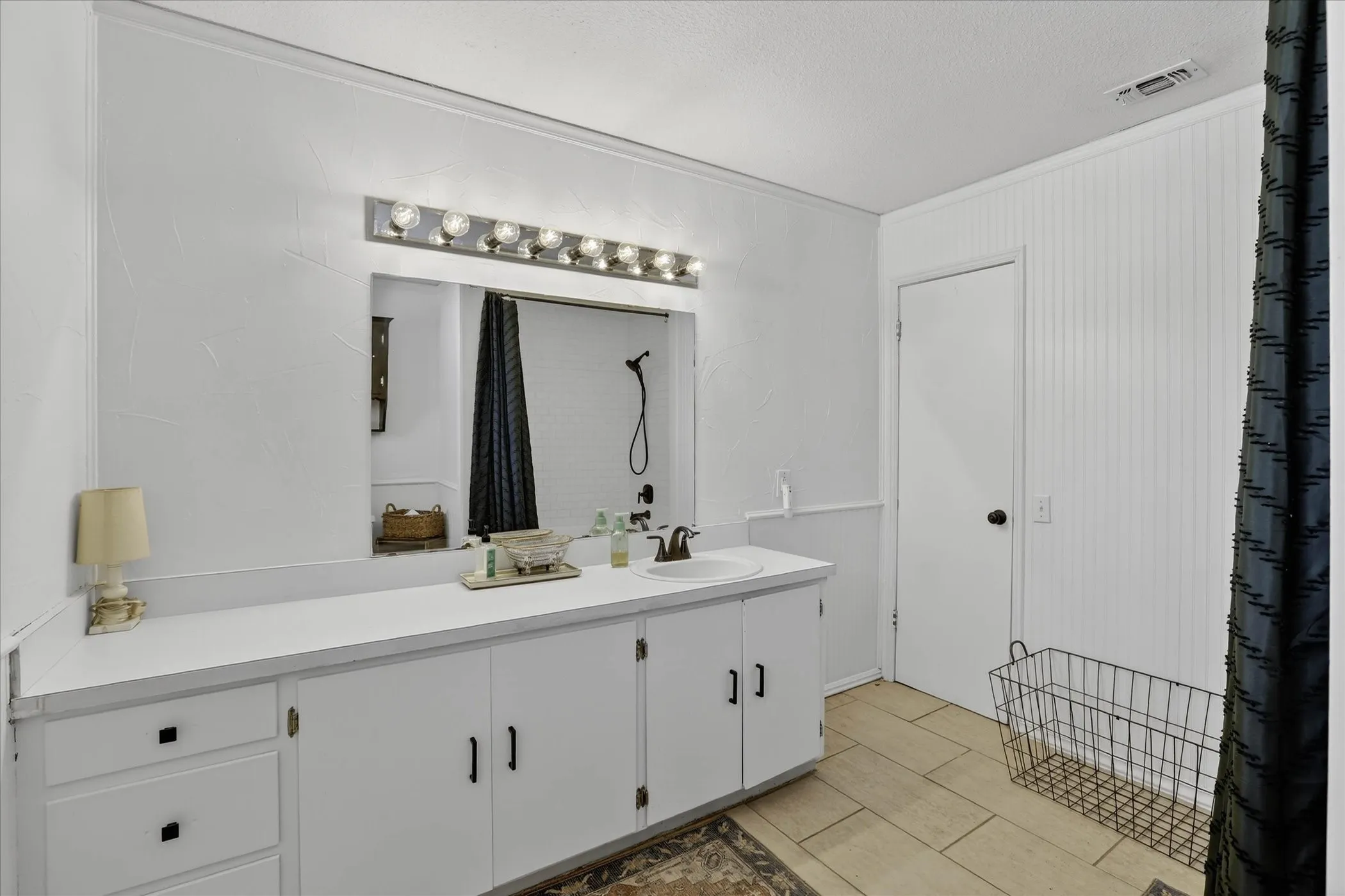 Hall Bathroom