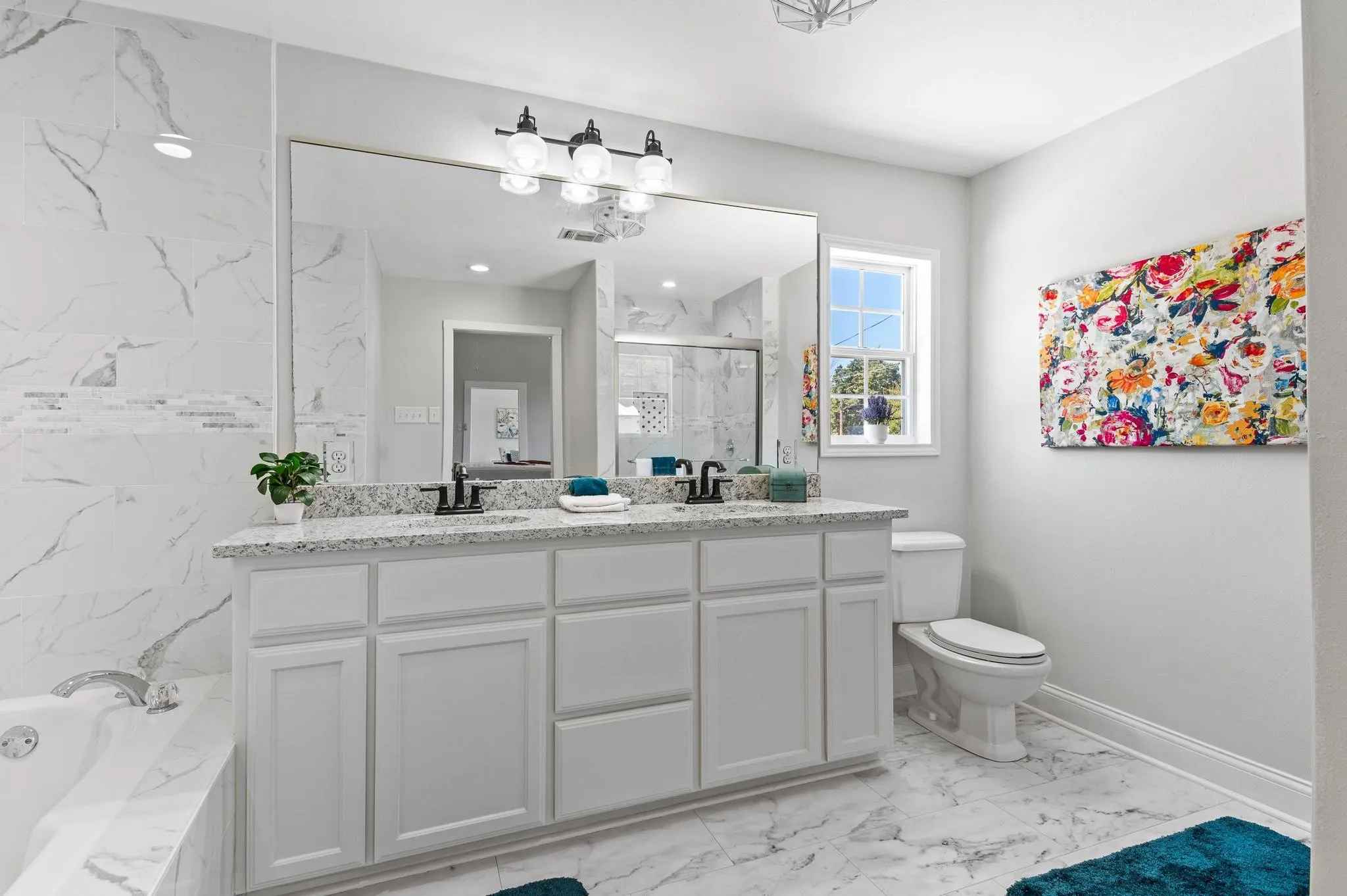 Single Family Residence For Sale in Hunt County , 1401 Arp Street, Commerce, Texas 75428, 5 Bedroom, 3 Bathroom, Garage spaces, 3,700 Sqft, built in 1900, Preowned, mls#21154017, Real Estate Agent in Commerce, Homes For Sale in Hunt county, Homes For Sale in Commerce, Realtor in Commerce Texas, Real Estate Brokerage Independent Realty Texas, Luminita Cordes Realtor