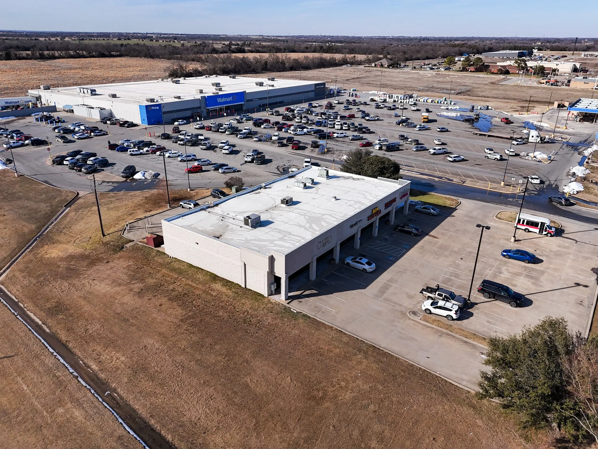 Retail For Rent in Fannin County , 2001 N State Highway 121, Bonham, Texas 75418, 0, 0, Garage spaces, 3,640 Sqft, built in 2008, Preowned, mls#21167501, Real Estate Agent in Bonham, Homes For Rent in Fannin county, Homes For Rent in Bonham, Realtor in Bonham Texas, Real Estate Brokerage Independent Realty Texas, Luminita Cordes Realtor
