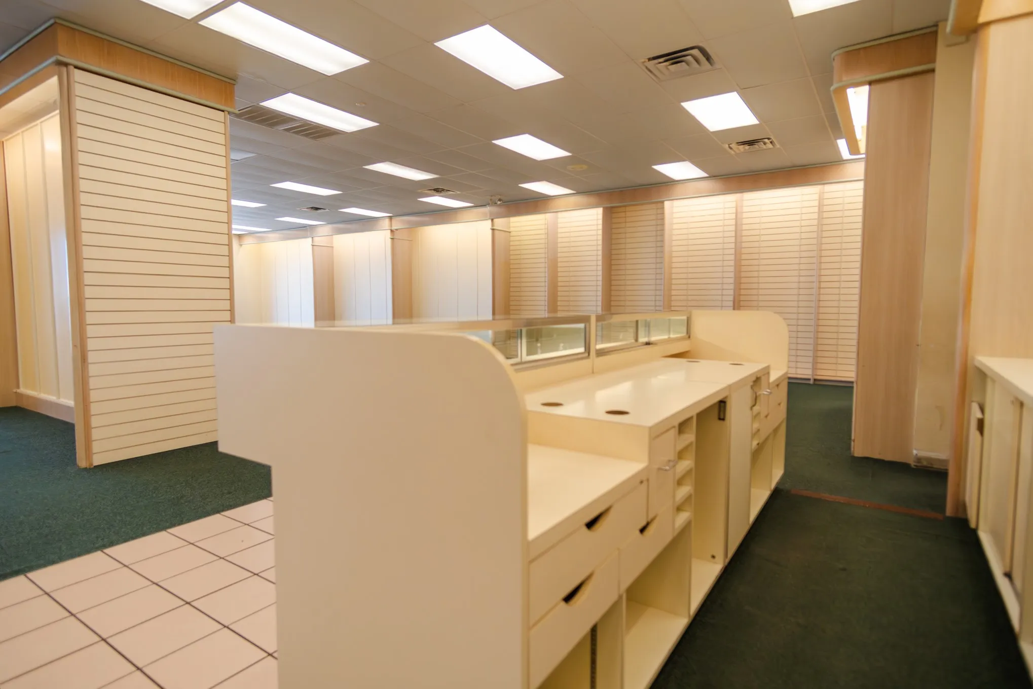 Retail For Rent in Fannin County , 2001 N State Highway 121, Bonham, Texas 75418, 0, 0, Garage spaces, 3,640 Sqft, built in 2008, Preowned, mls#21167501, Real Estate Agent in Bonham, Homes For Rent in Fannin county, Homes For Rent in Bonham, Realtor in Bonham Texas, Real Estate Brokerage Independent Realty Texas, Luminita Cordes Realtor