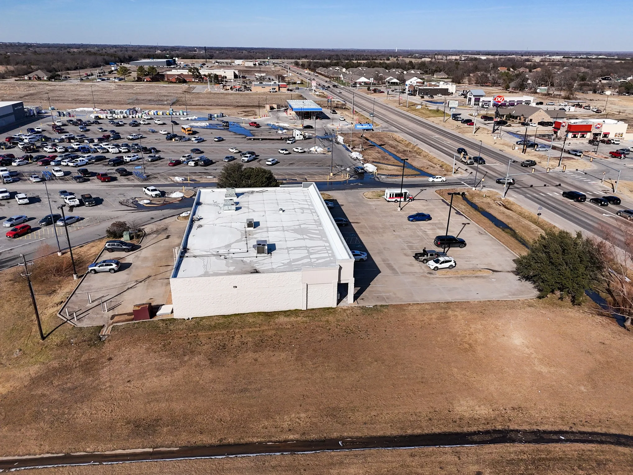 Retail For Rent in Fannin County , 2001 N State Highway 121, Bonham, Texas 75418, 0, 0, Garage spaces, 3,640 Sqft, built in 2008, Preowned, mls#21167501, Real Estate Agent in Bonham, Homes For Rent in Fannin county, Homes For Rent in Bonham, Realtor in Bonham Texas, Real Estate Brokerage Independent Realty Texas, Luminita Cordes Realtor