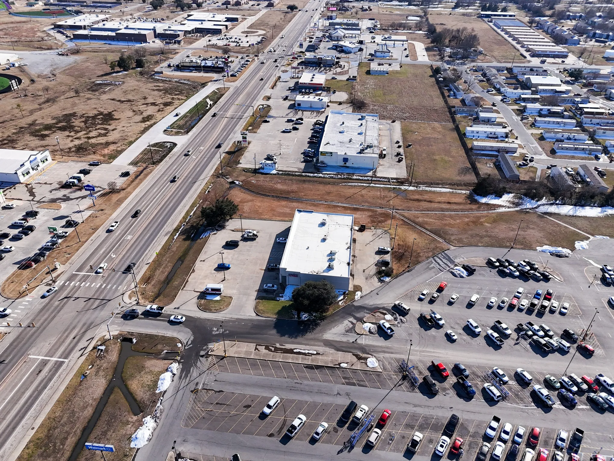 Retail For Rent in Fannin County , 2001 N State Highway 121, Bonham, Texas 75418, 0, 0, Garage spaces, 3,640 Sqft, built in 2008, Preowned, mls#21167501, Real Estate Agent in Bonham, Homes For Rent in Fannin county, Homes For Rent in Bonham, Realtor in Bonham Texas, Real Estate Brokerage Independent Realty Texas, Luminita Cordes Realtor