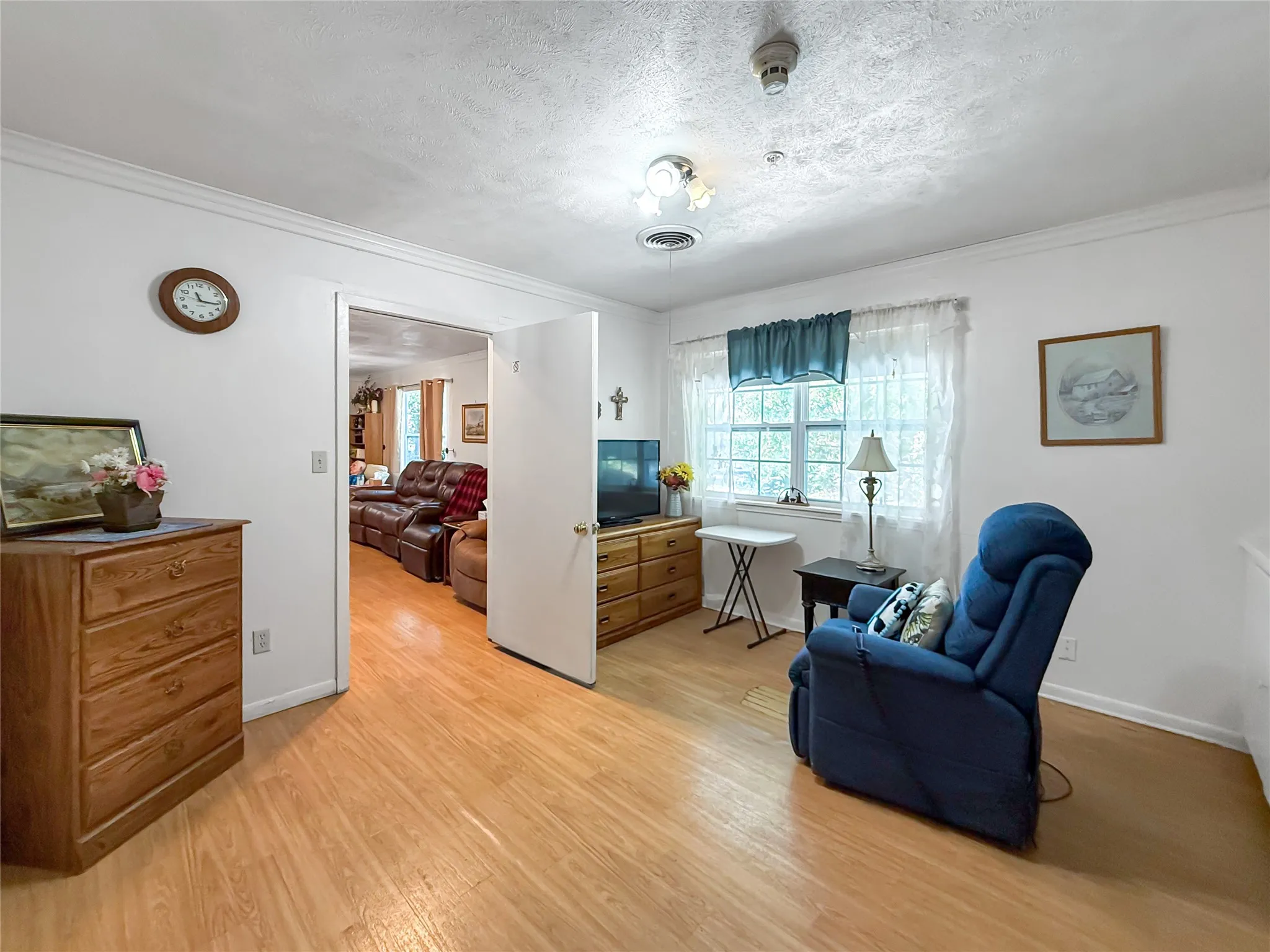 Single Family Residence For Sale in Denton County , 3200 Donna Road, Denton, Texas 76207, 10 Bedroom, 4 Bathroom, Garage spaces, 3,459 Sqft, built in 1971, Preowned, mls#21169972, Real Estate Agent in Denton, Homes For Sale in Denton county, Homes For Sale in Denton, Realtor in Denton Texas, Real Estate Brokerage Independent Realty Texas, Luminita Cordes Realtor