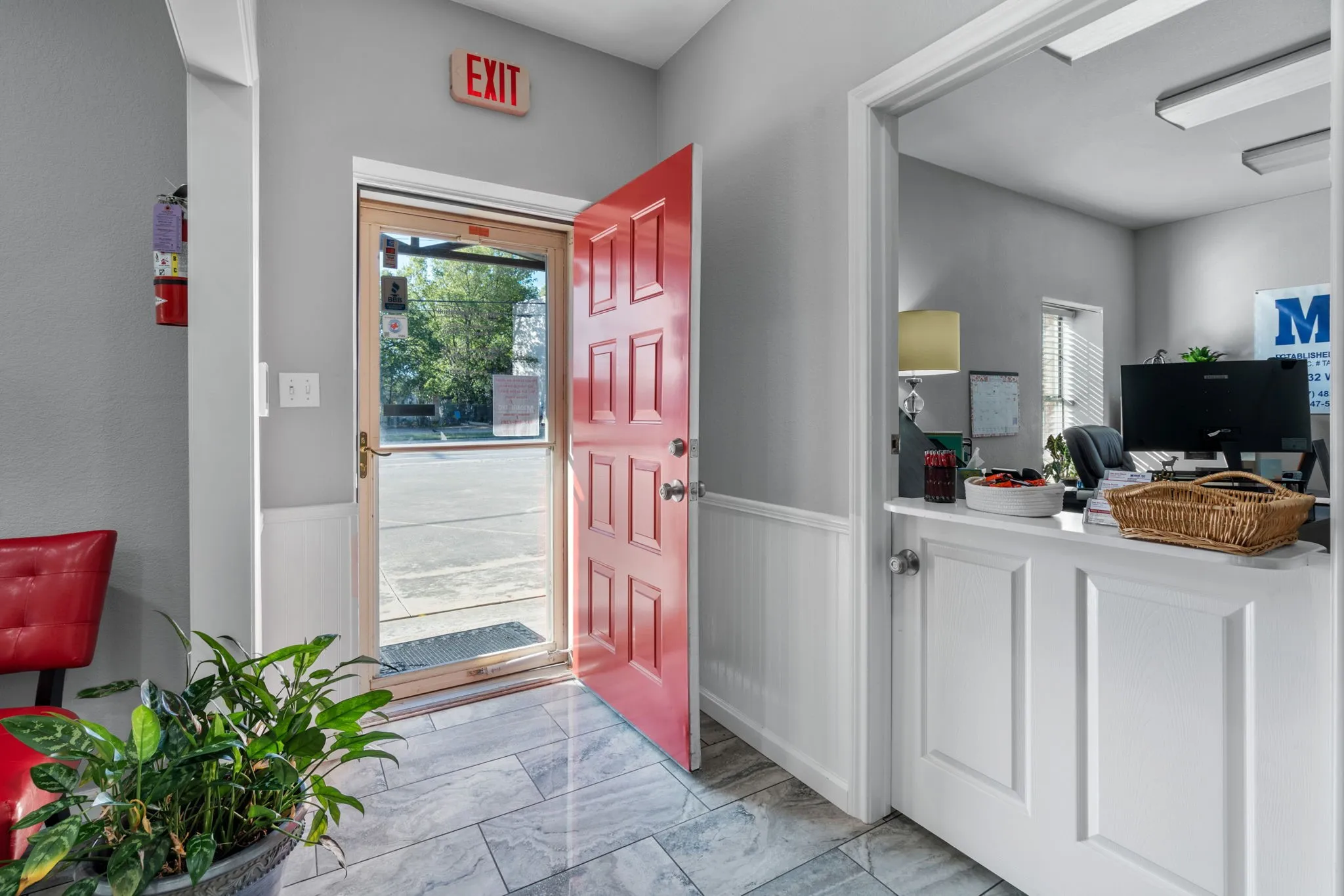 Office For Sale in Tarrant County , 132 W Mcleroy Boulevard, Saginaw, Texas 76179, 0, 0, Garage spaces, 0 Sqft, built in 1997, Preowned, Price $1,310,000, mls#21170198, Real Estate Agent in Saginaw, Homes For Sale in Tarrant county, Homes For Sale in Saginaw, Realtor in Saginaw Texas, Real Estate Brokerage Independent Realty Texas, Luminita Cordes Realtor