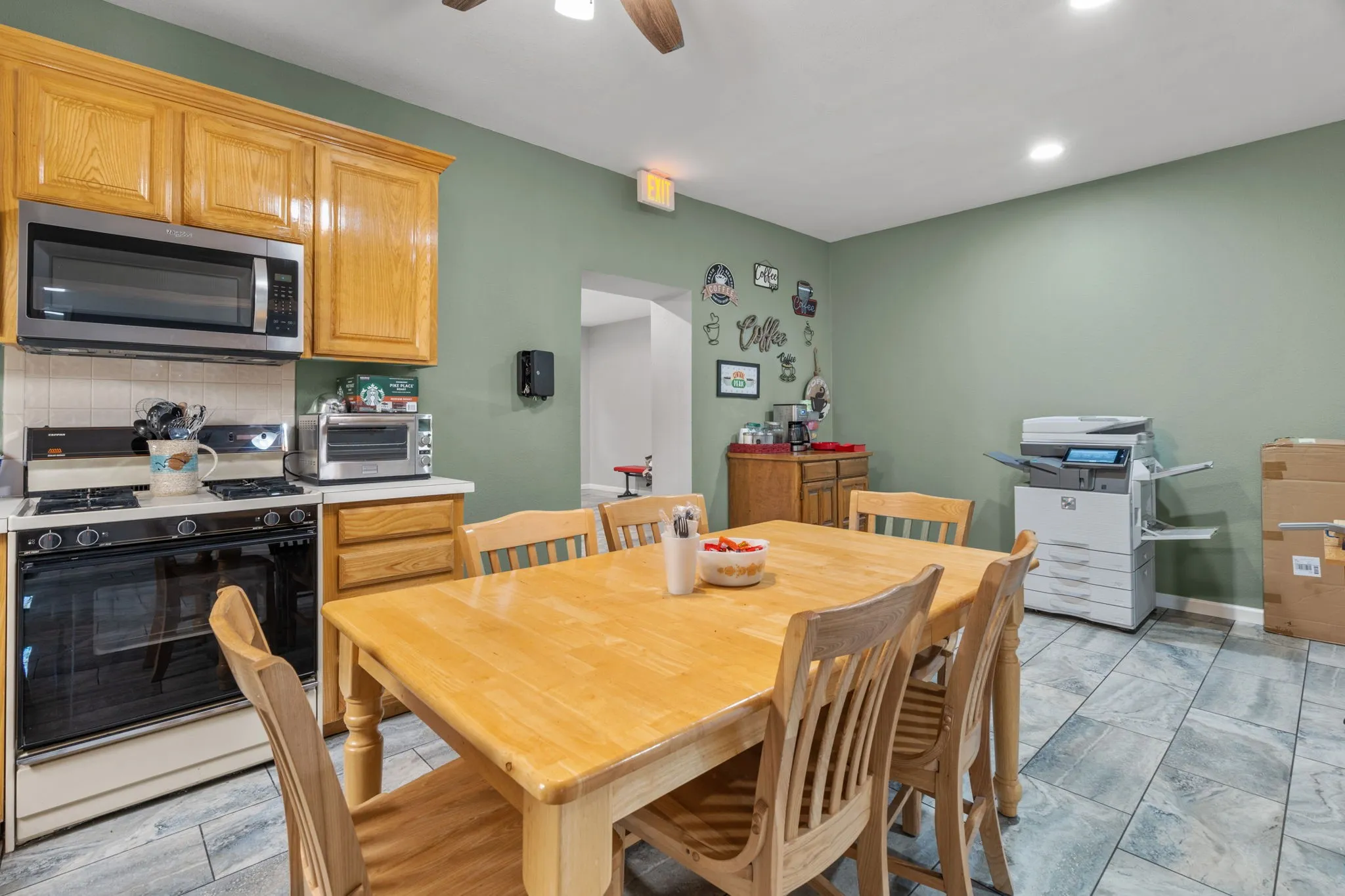 Office For Sale in Tarrant County , 132 W Mcleroy Boulevard, Saginaw, Texas 76179, 0, 0, Garage spaces, 0 Sqft, built in 1997, Preowned, Price $1,310,000, mls#21170198, Real Estate Agent in Saginaw, Homes For Sale in Tarrant county, Homes For Sale in Saginaw, Realtor in Saginaw Texas, Real Estate Brokerage Independent Realty Texas, Luminita Cordes Realtor