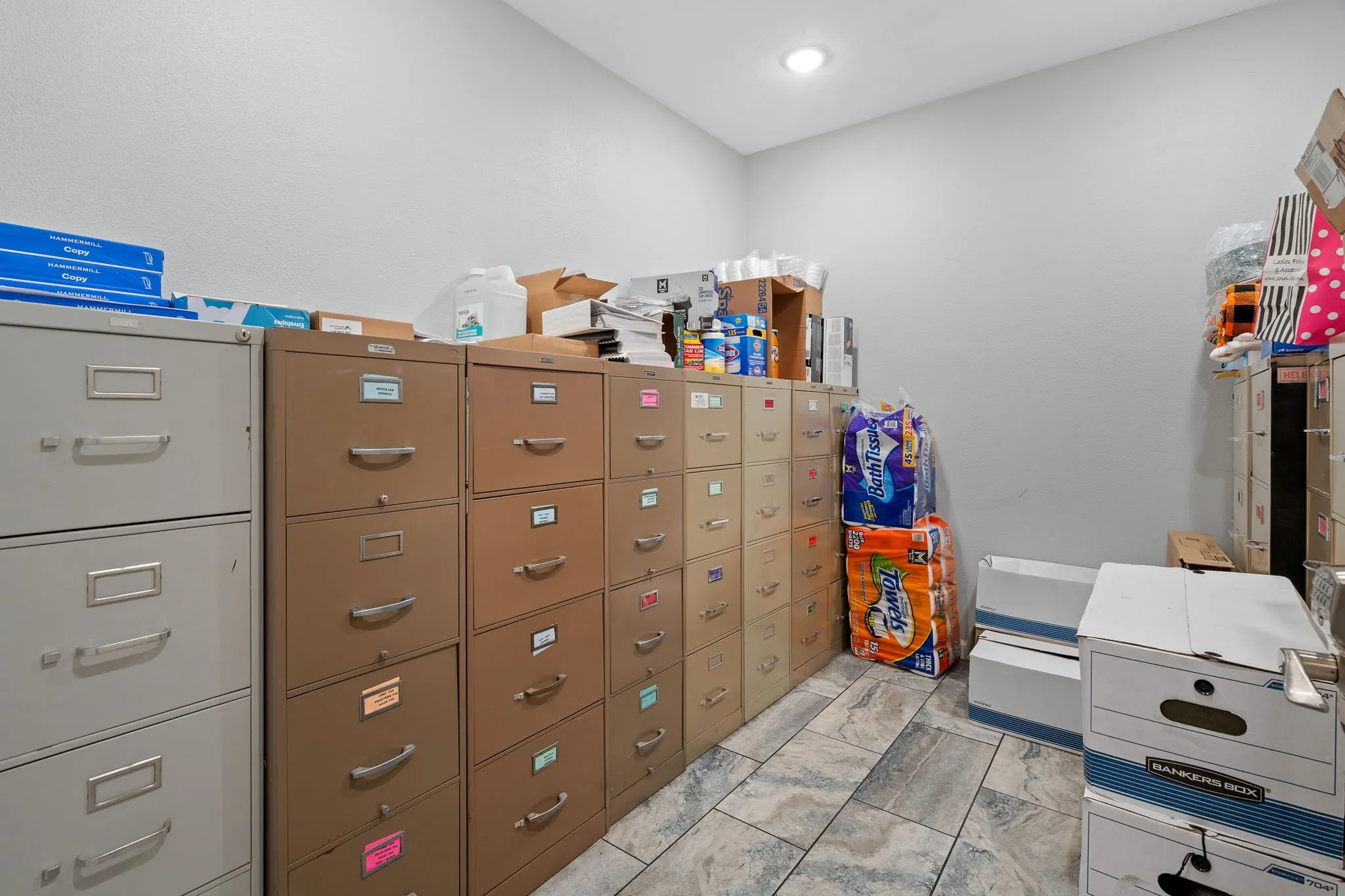 Office For Sale in Tarrant County , 132 W Mcleroy Boulevard, Saginaw, Texas 76179, 0, 0, Garage spaces, 0 Sqft, built in 1997, Preowned, Price $1,310,000, mls#21170198, Real Estate Agent in Saginaw, Homes For Sale in Tarrant county, Homes For Sale in Saginaw, Realtor in Saginaw Texas, Real Estate Brokerage Independent Realty Texas, Luminita Cordes Realtor