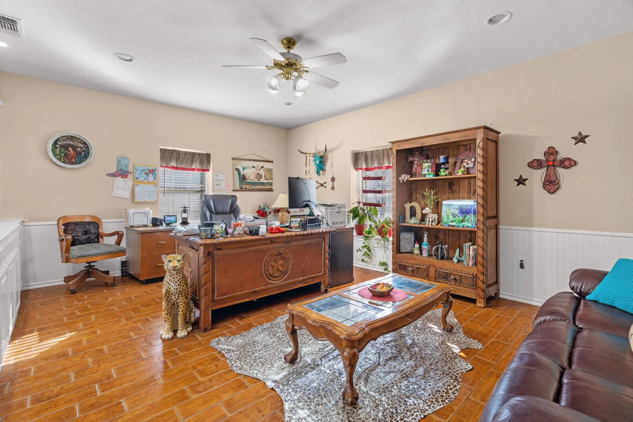 Office For Sale in Tarrant County , 132 W Mcleroy Boulevard, Saginaw, Texas 76179, 0, 0, Garage spaces, 0 Sqft, built in 1997, Preowned, Price $1,310,000, mls#21170198, Real Estate Agent in Saginaw, Homes For Sale in Tarrant county, Homes For Sale in Saginaw, Realtor in Saginaw Texas, Real Estate Brokerage Independent Realty Texas, Luminita Cordes Realtor