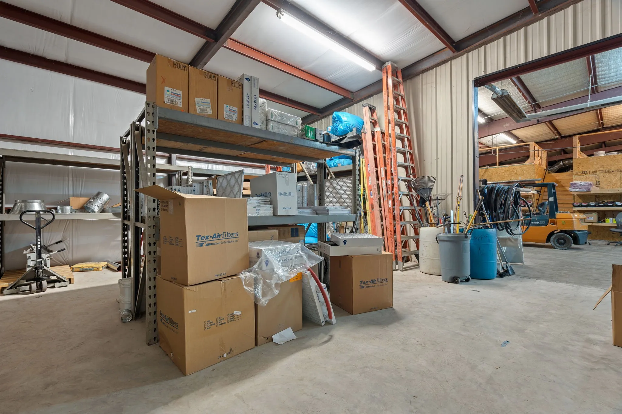 Office For Sale in Tarrant County , 132 W Mcleroy Boulevard, Saginaw, Texas 76179, 0, 0, Garage spaces, 0 Sqft, built in 1997, Preowned, Price $1,310,000, mls#21170198, Real Estate Agent in Saginaw, Homes For Sale in Tarrant county, Homes For Sale in Saginaw, Realtor in Saginaw Texas, Real Estate Brokerage Independent Realty Texas, Luminita Cordes Realtor