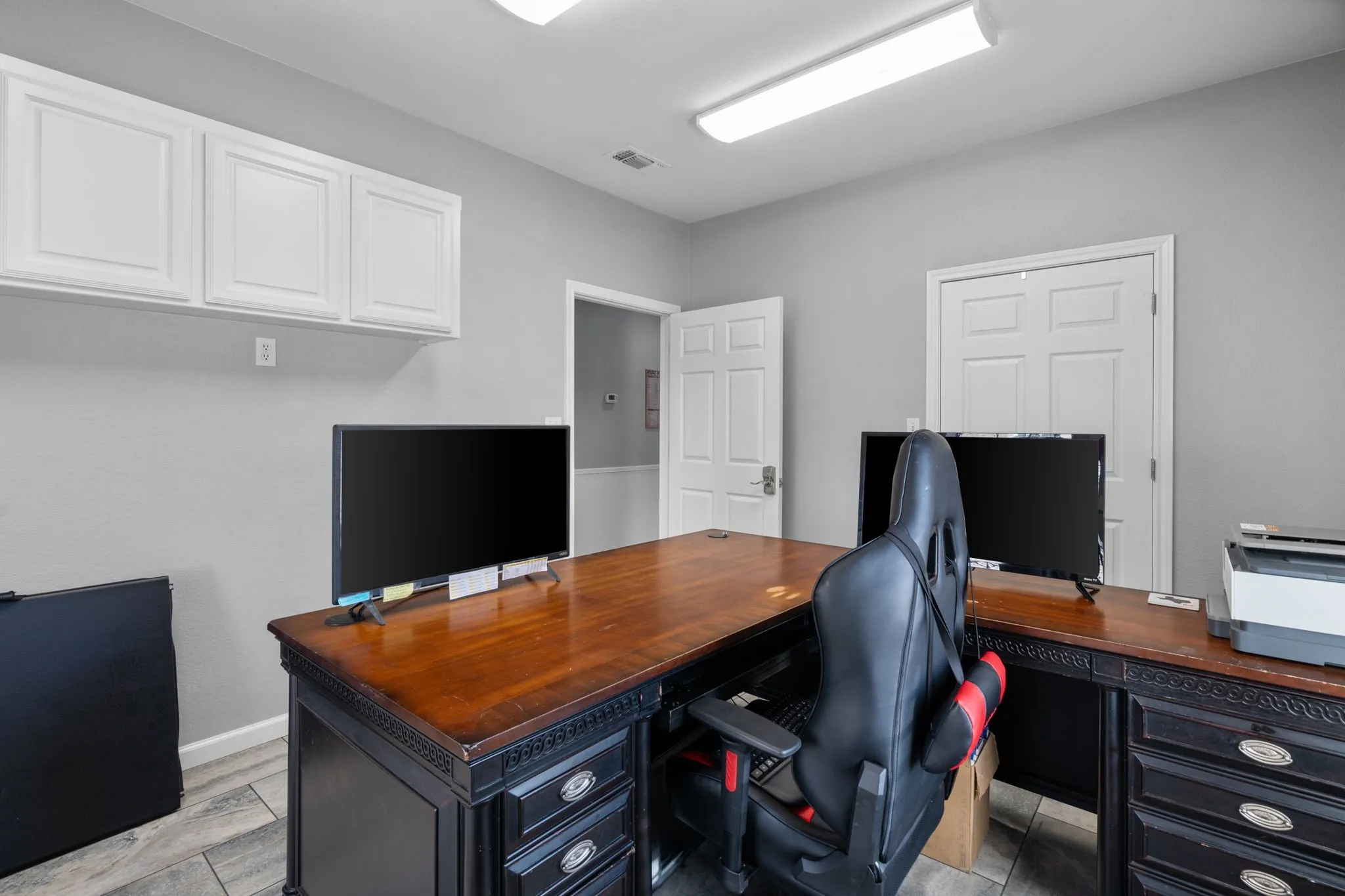 Office For Sale in Tarrant County , 132 W Mcleroy Boulevard, Saginaw, Texas 76179, 0, 0, Garage spaces, 0 Sqft, built in 1997, Preowned, Price $1,310,000, mls#21170198, Real Estate Agent in Saginaw, Homes For Sale in Tarrant county, Homes For Sale in Saginaw, Realtor in Saginaw Texas, Real Estate Brokerage Independent Realty Texas, Luminita Cordes Realtor