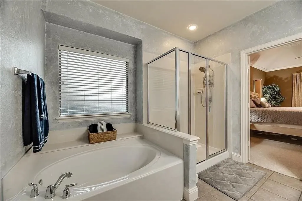 Single Family Residence For Sale in Tarrant County , 2703 Waterway Drive, Grand Prairie, Texas 75054, 3 Bedroom, 3 Bathroom, 2 Garage spaces, 3,016 Sqft, built in 2006, mls#21162760, Real Estate Agent in Grand Prairie, Homes For Sale in Tarrant county, Homes For Sale in Grand Prairie, Realtor in Grand Prairie Texas, Real Estate Brokerage Independent Realty Texas, Luminita Cordes Realtor