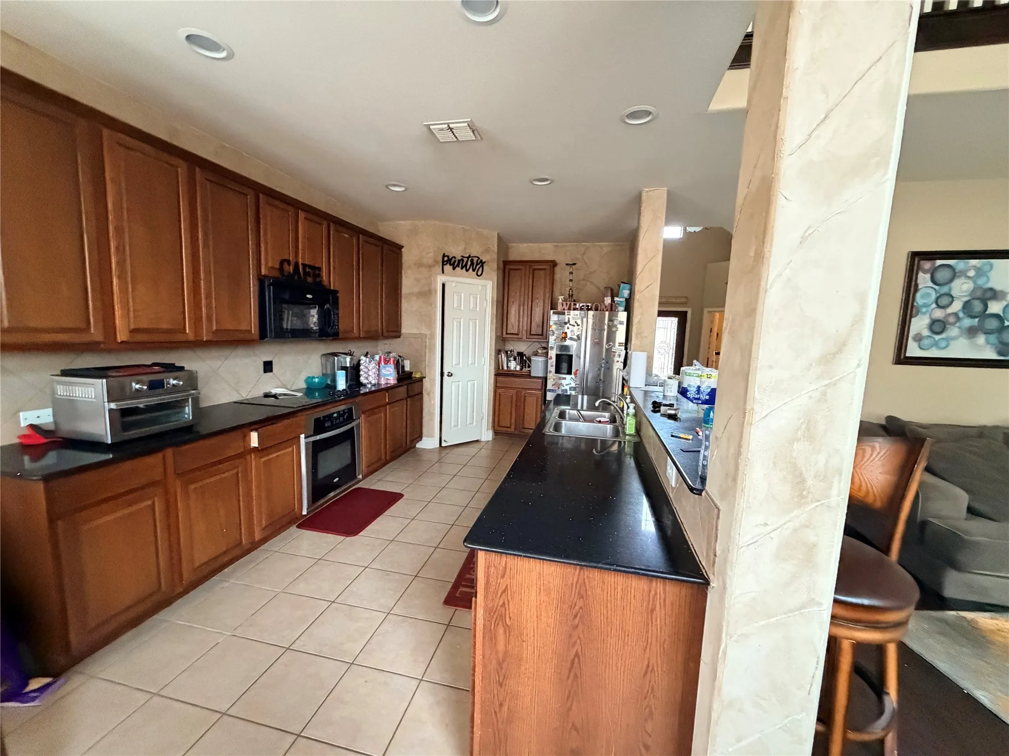 Single Family Residence For Sale in Tarrant County , 2703 Waterway Drive, Grand Prairie, Texas 75054, 3 Bedroom, 3 Bathroom, 2 Garage spaces, 3,016 Sqft, built in 2006, mls#21162760, Real Estate Agent in Grand Prairie, Homes For Sale in Tarrant county, Homes For Sale in Grand Prairie, Realtor in Grand Prairie Texas, Real Estate Brokerage Independent Realty Texas, Luminita Cordes Realtor