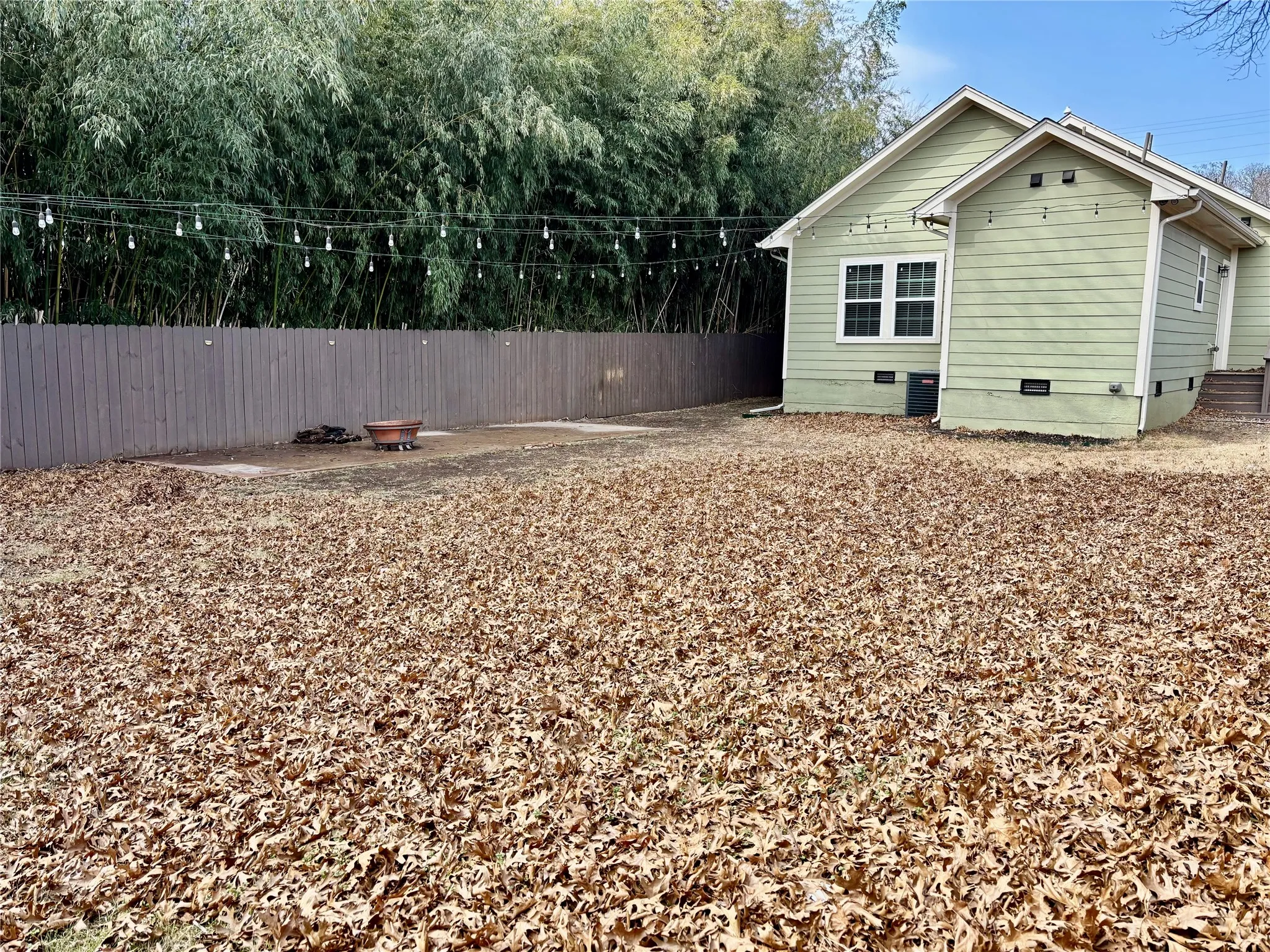 Single Family Residence For Sale in Dallas County , 5644 E Side Avenue, Dallas, Texas 75214, 3 Bedroom, 2 Bathroom, Garage spaces, 1,698 Sqft, built in 1922, Preowned, mls#21169893, Real Estate Agent in Dallas, Homes For Sale in Dallas county, Homes For Sale in Dallas, Realtor in Dallas Texas, Real Estate Brokerage Independent Realty Texas, Luminita Cordes Realtor