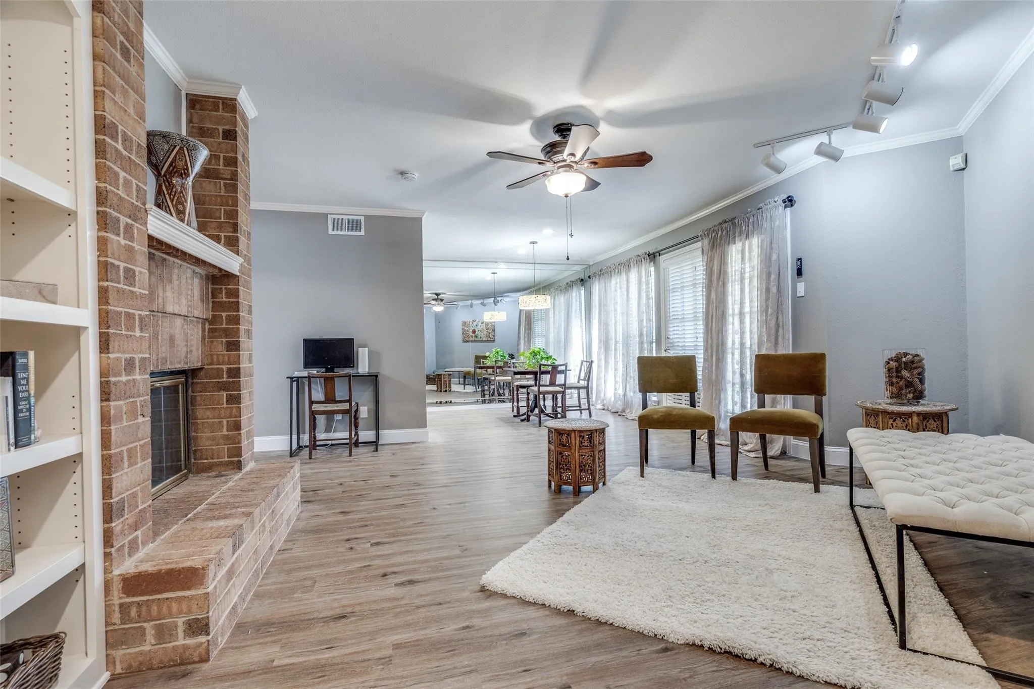 Condominium For Sale in Dallas County , 16301 Ledgemont Lane 262, Addison, Texas 75001, 2 Bedrooms, 2 Bathrooms, Garage spaces, 978 Sqft, built in 1982, Price $228,000, mls#21168086, Real Estate Agent in Addison, Homes For Sale in Dallas county, Homes For Sale in Addison, Realtor in Addison Texas, Real Estate Brokerage Independent Realty Texas, Luminita Cordes Realtor
