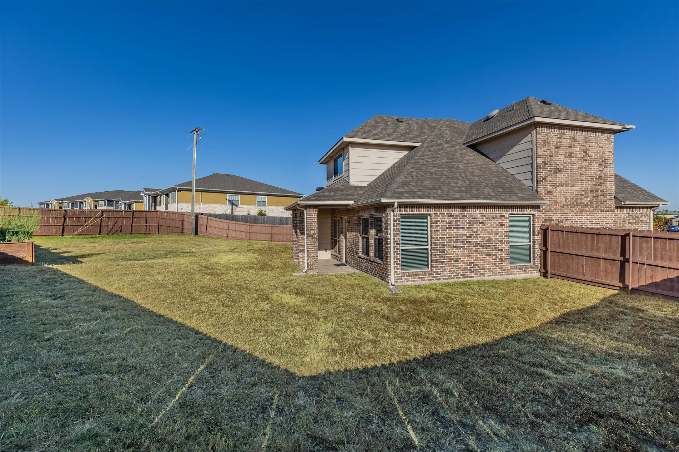 Single Family Residence For Sale in Grayson County , 3522 Hanan Street, Sherman, Texas 75092, 5 Bedroom, 3 Bathroom, 2 Garage spaces, 2,509 Sqft, built in 2018, Preowned, mls#21169710, Real Estate Agent in Sherman, Homes For Sale in Grayson county, Homes For Sale in Sherman, Realtor in Sherman Texas, Real Estate Brokerage Independent Realty Texas, Luminita Cordes Realtor