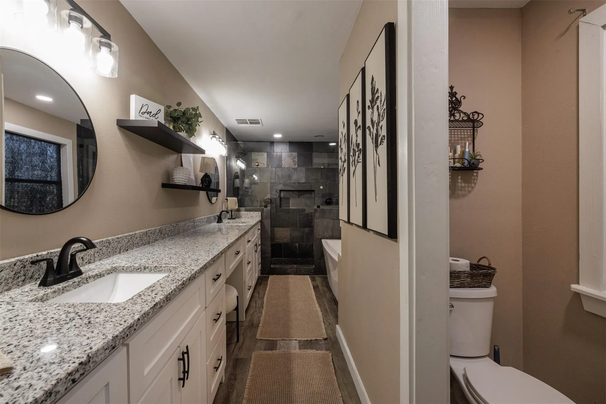 Single Family Residence For Sale in Rains County , 10 acres 765 Rs County Road 3410, Emory, Texas 75440, 5 Bedroom, 4 Bathroom, Garage spaces, 2,940 Sqft, built in 2010, Preowned, mls#21170007, Real Estate Agent in Emory, Homes For Sale in Rains county, Homes For Sale in Emory, Realtor in Emory Texas, Real Estate Brokerage Independent Realty Texas, Luminita Cordes Realtor