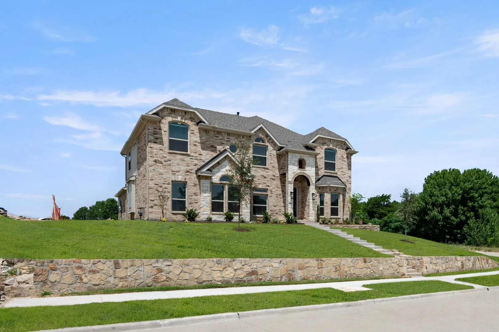 425 Newpark- Front Exterior-2