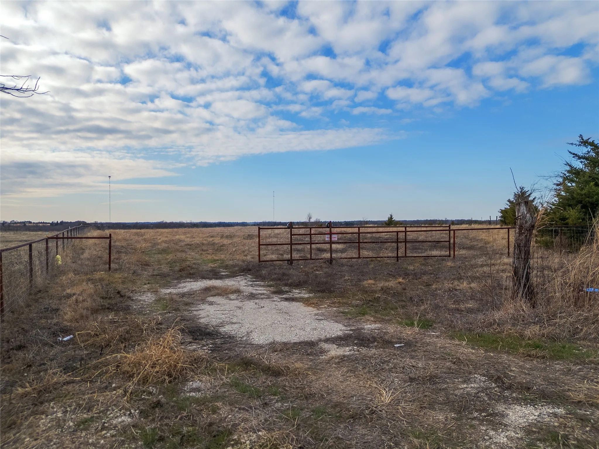 sliding gate