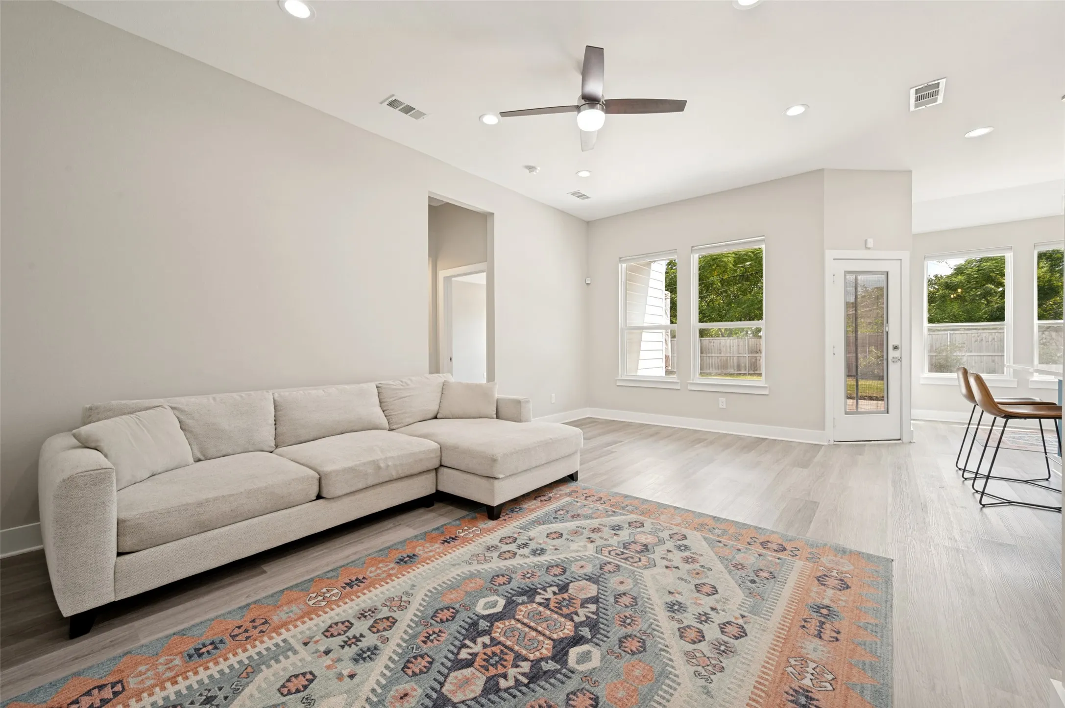 Single Family Residence For Sale in Dallas County , 1210 Morrell Avenue, Dallas, Texas 75203, 4 Bedroom, 2 Bathroom, 2 Garage spaces, 1,801 Sqft, built in 2023, mls#21170280, Real Estate Agent in Dallas, Homes For Sale in Dallas county, Homes For Sale in Dallas, Realtor in Dallas Texas, Real Estate Brokerage Independent Realty Texas, Luminita Cordes Realtor