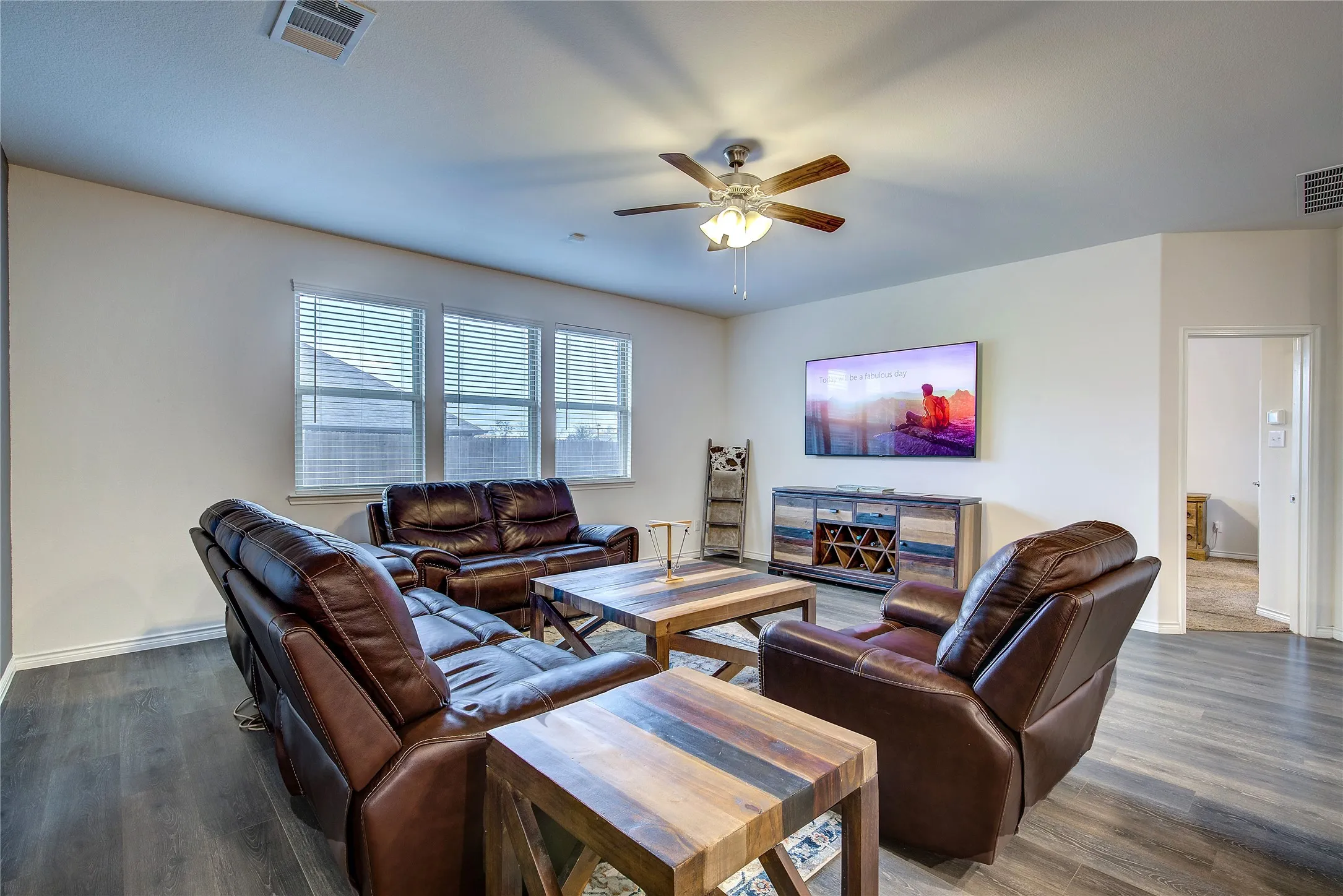 Single Family Residence For Sale in Hunt County , 102 Whitetail Way, Caddo Mills, Texas 75135, 4 Bedroom, 3 Bathroom, 2 Garage spaces, 2,454 Sqft, built in 2020, Preowned, Price $329,900, mls#21163115, Real Estate Agent in Caddo Mills, Homes For Sale in Hunt county, Homes For Sale in Caddo Mills, Realtor in Caddo Mills Texas, Real Estate Brokerage Independent Realty Texas, Luminita Cordes Realtor