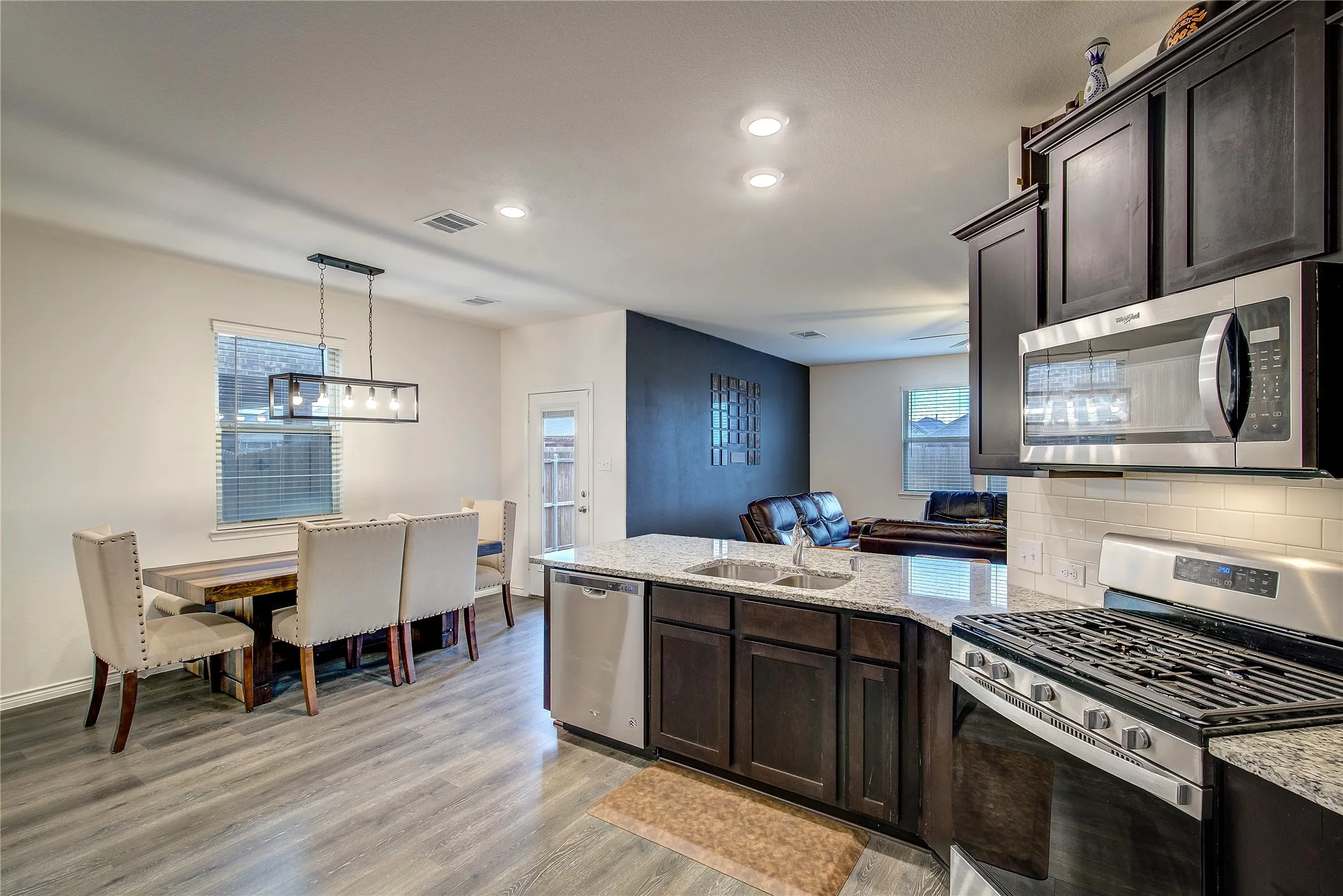 Single Family Residence For Sale in Hunt County , 102 Whitetail Way, Caddo Mills, Texas 75135, 4 Bedroom, 3 Bathroom, 2 Garage spaces, 2,454 Sqft, built in 2020, Preowned, Price $329,900, mls#21163115, Real Estate Agent in Caddo Mills, Homes For Sale in Hunt county, Homes For Sale in Caddo Mills, Realtor in Caddo Mills Texas, Real Estate Brokerage Independent Realty Texas, Luminita Cordes Realtor