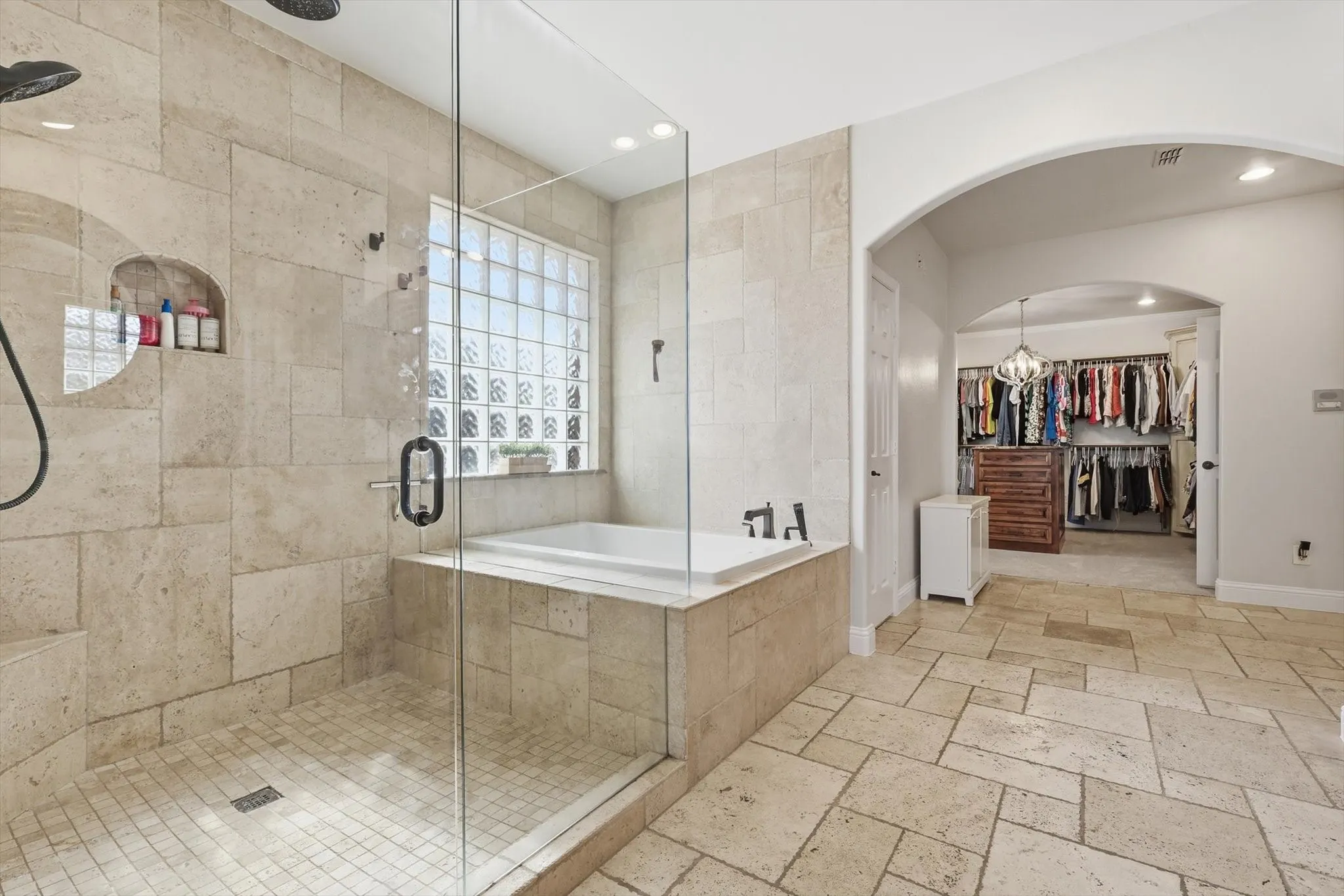 Single Family Residence For Sale in Collin County , 1001 Bridgeport Lane, Prosper, Texas 75078, 4 Bedroom, 3 Bathroom, 3 Garage spaces, 3,670 Sqft, built in 2005, Preowned, mls#21169549, Real Estate Agent in Prosper, Homes For Sale in Collin county, Homes For Sale in Prosper, Realtor in Prosper Texas, Real Estate Brokerage Independent Realty Texas, Luminita Cordes Realtor