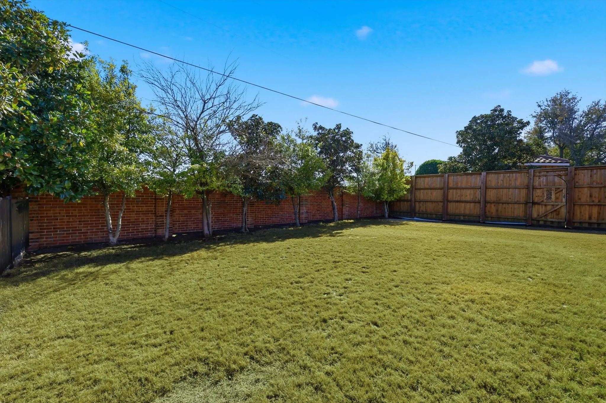 Single Family Residence For Sale in Collin County , 1001 Bridgeport Lane, Prosper, Texas 75078, 4 Bedroom, 3 Bathroom, 3 Garage spaces, 3,670 Sqft, built in 2005, Preowned, mls#21169549, Real Estate Agent in Prosper, Homes For Sale in Collin county, Homes For Sale in Prosper, Realtor in Prosper Texas, Real Estate Brokerage Independent Realty Texas, Luminita Cordes Realtor