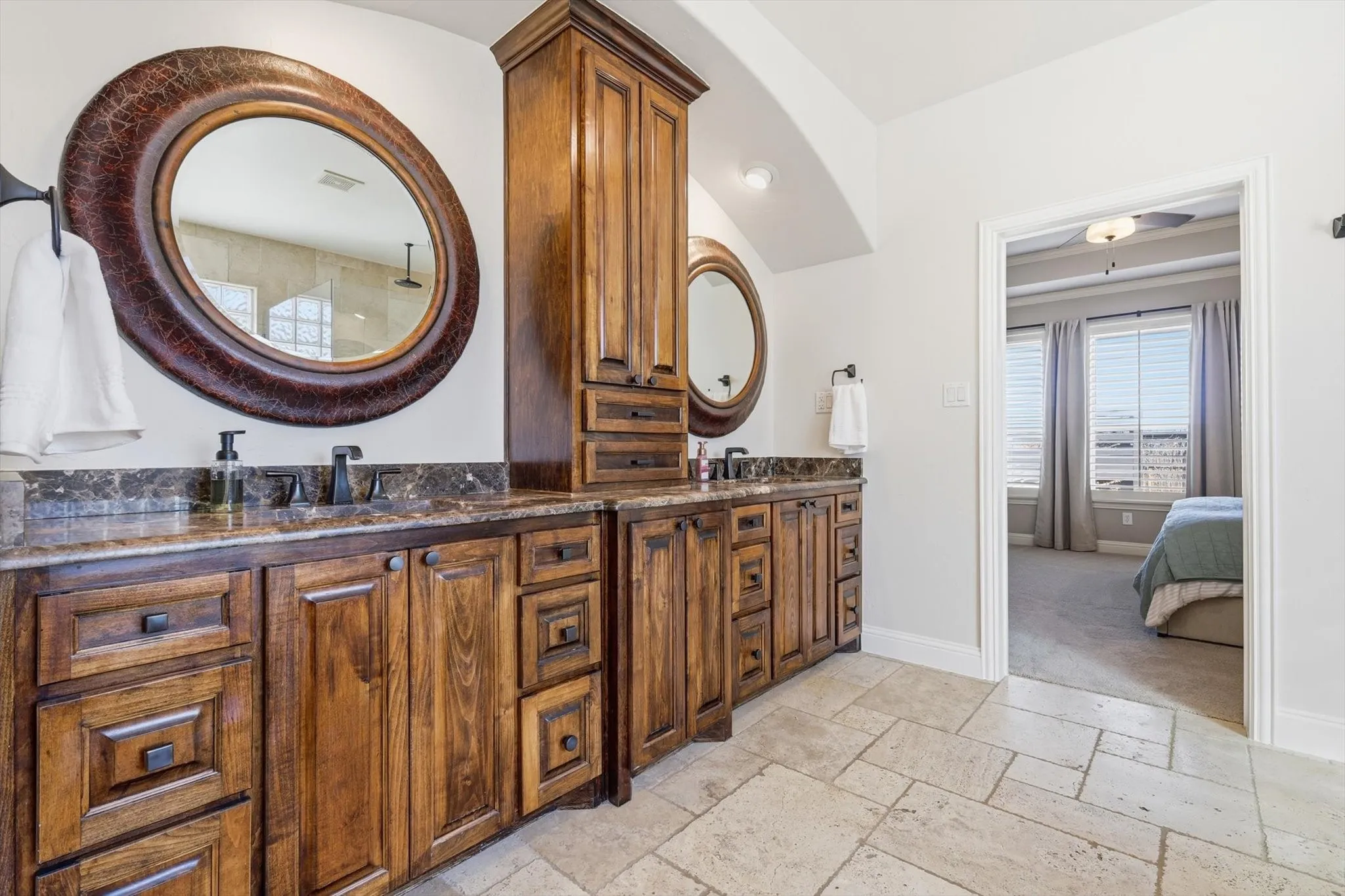 Single Family Residence For Sale in Collin County , 1001 Bridgeport Lane, Prosper, Texas 75078, 4 Bedroom, 3 Bathroom, 3 Garage spaces, 3,670 Sqft, built in 2005, Preowned, mls#21169549, Real Estate Agent in Prosper, Homes For Sale in Collin county, Homes For Sale in Prosper, Realtor in Prosper Texas, Real Estate Brokerage Independent Realty Texas, Luminita Cordes Realtor