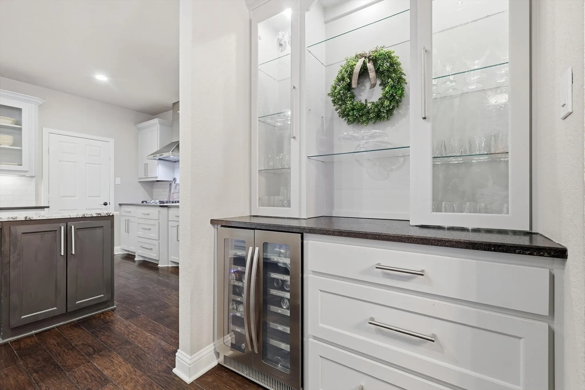 Single Family Residence For Sale in Collin County , 1001 Bridgeport Lane, Prosper, Texas 75078, 4 Bedroom, 3 Bathroom, 3 Garage spaces, 3,670 Sqft, built in 2005, Preowned, mls#21169549, Real Estate Agent in Prosper, Homes For Sale in Collin county, Homes For Sale in Prosper, Realtor in Prosper Texas, Real Estate Brokerage Independent Realty Texas, Luminita Cordes Realtor