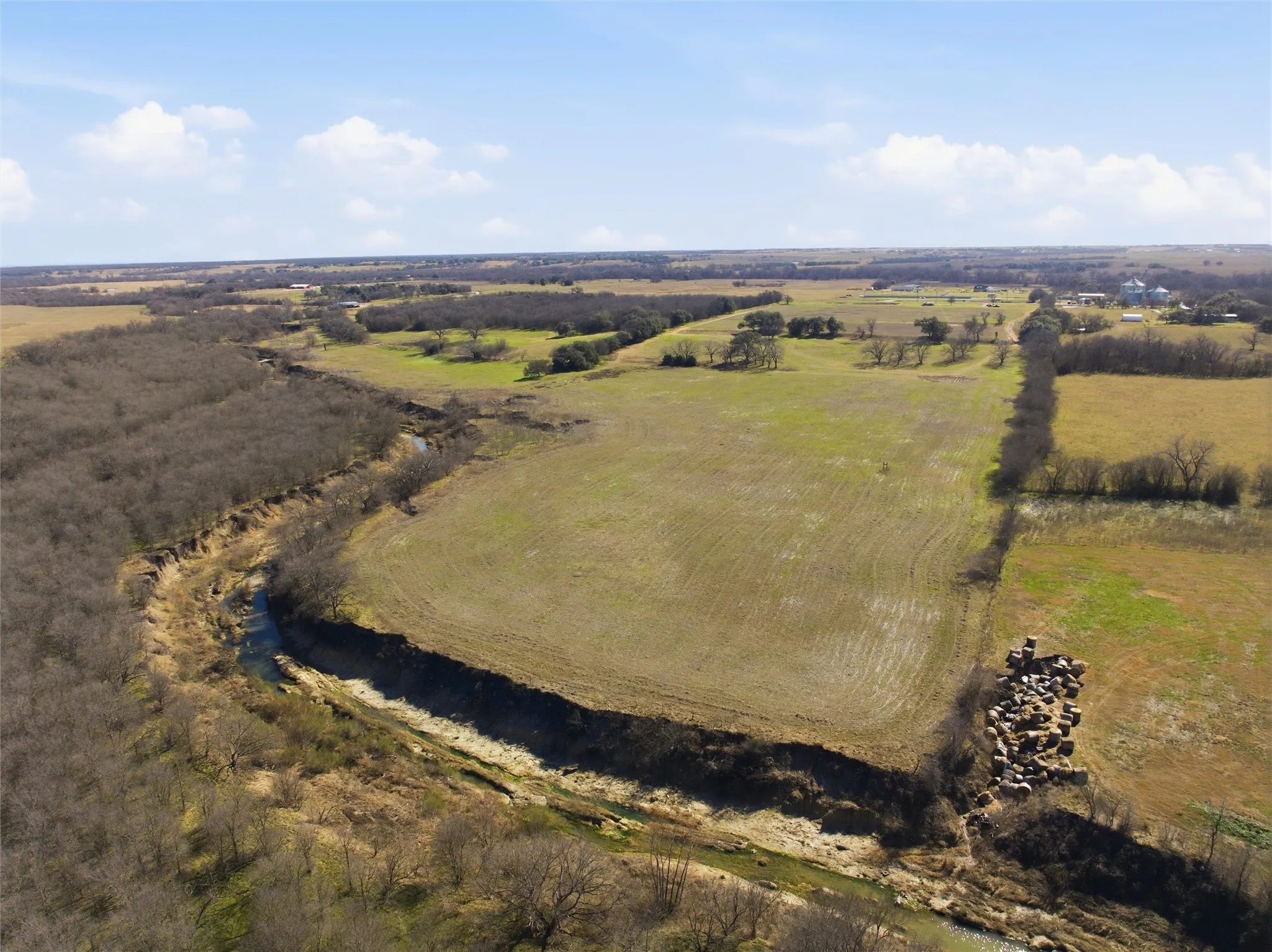 Improved Land For Sale in Falls County , 2375 FM 935, Chilton, Texas 76632, 0, 0, Garage spaces, 0 Sqft, built in 0, mls#21164803, Real Estate Agent in Chilton, Homes For Sale in Falls county, Homes For Sale in Chilton, Realtor in Chilton Texas, Real Estate Brokerage Independent Realty Texas, Luminita Cordes Realtor