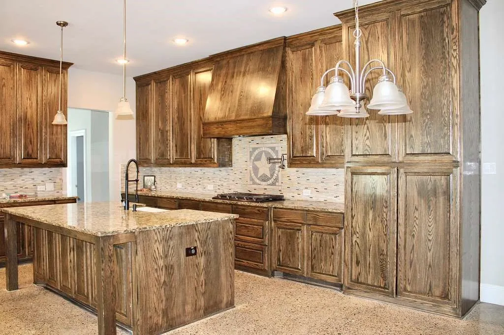 Single Family Residence For Sale in Grayson County , 722 Clements Avenue, Van Alstyne, Texas 75495, 6 Bedroom, 7 Bathroom, Garage spaces, 2,425 Sqft, built in 2022, mls#21167778, Real Estate Agent in Van Alstyne, Homes For Sale in Grayson county, Homes For Sale in Van Alstyne, Realtor in Van Alstyne Texas, Real Estate Brokerage Independent Realty Texas, Luminita Cordes Realtor